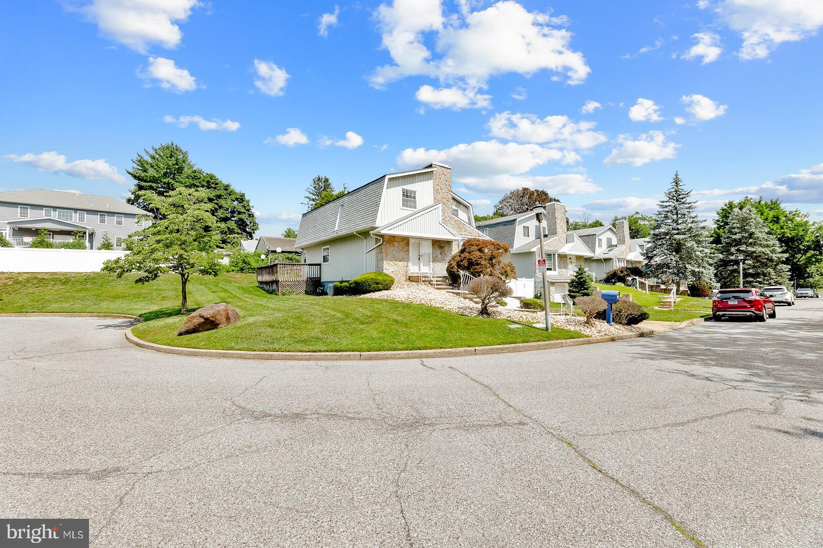 SOMERTON - Residential