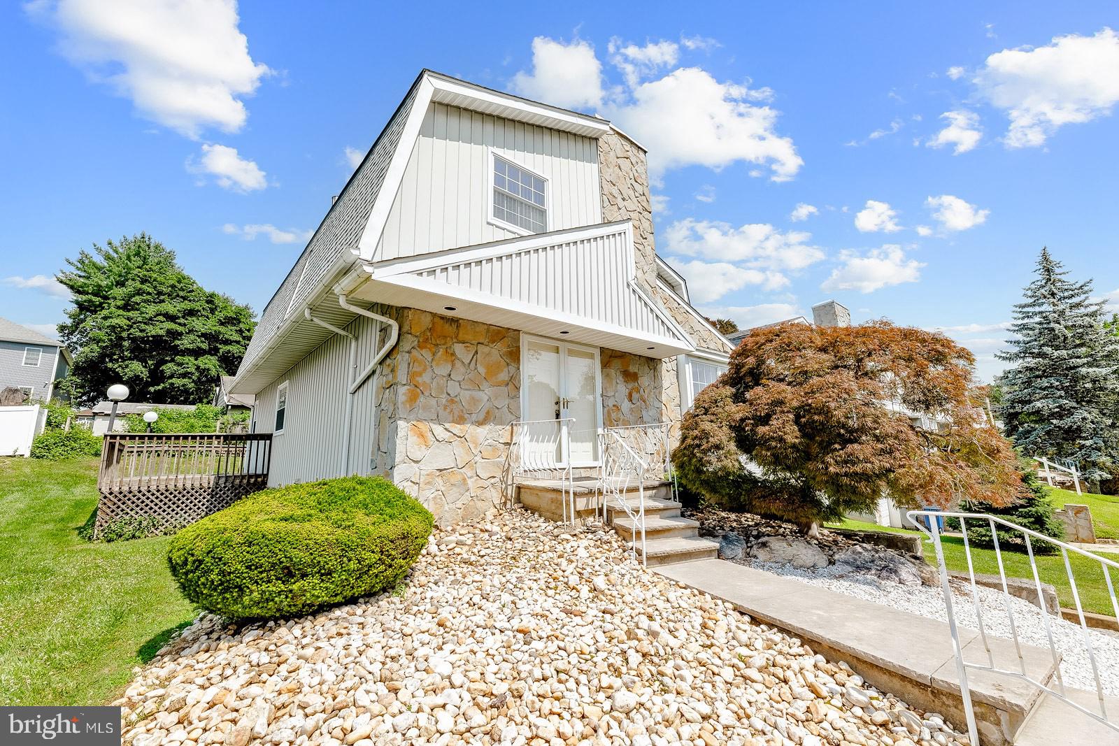 SOMERTON - Residential