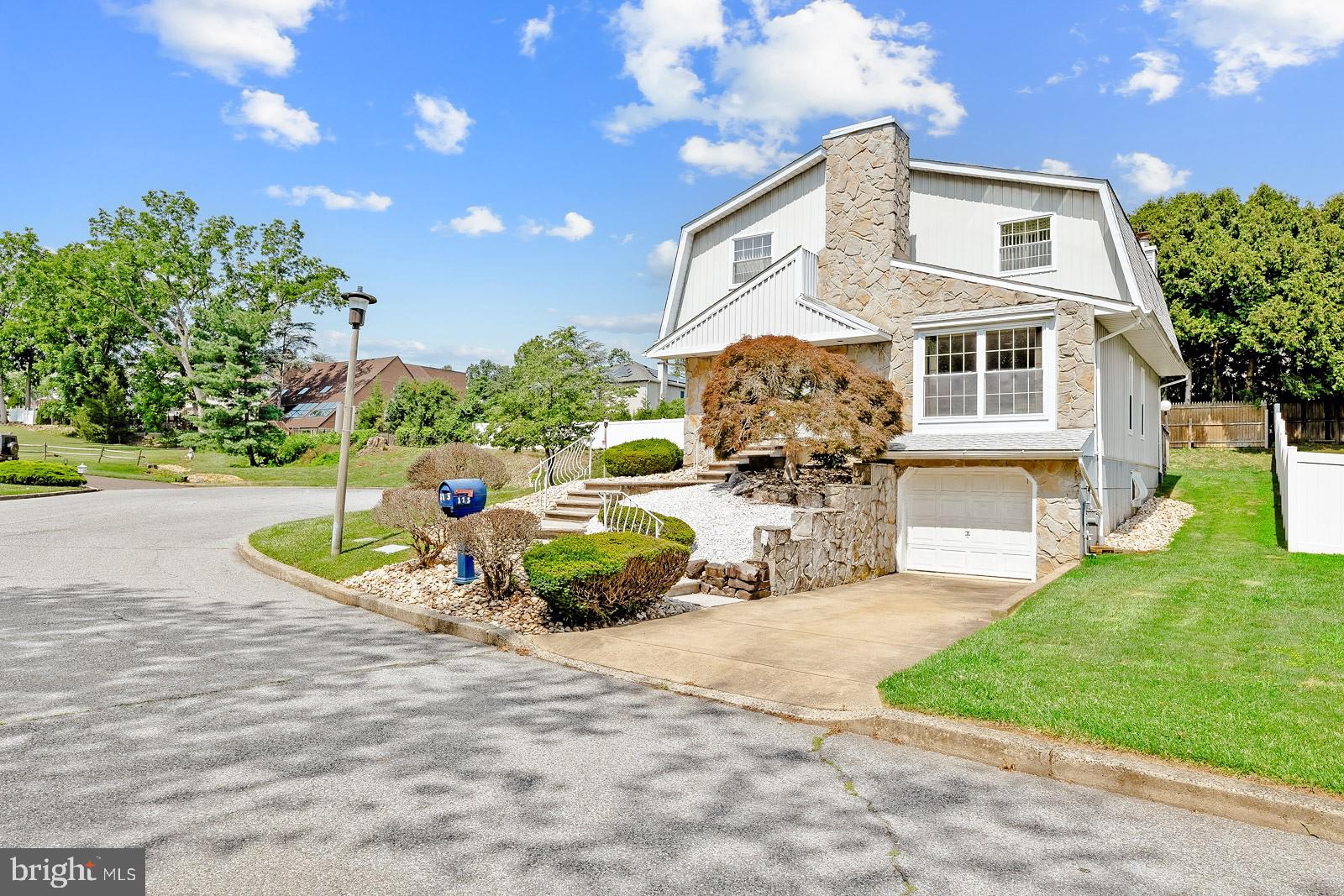 SOMERTON - Residential