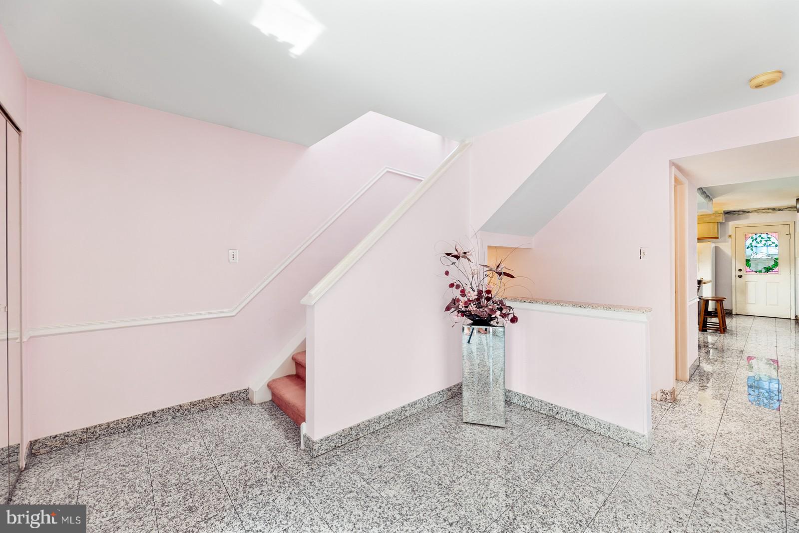 SOMERTON - Residential