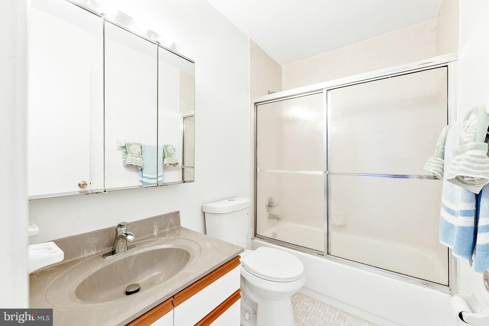 SOMERTON - Residential