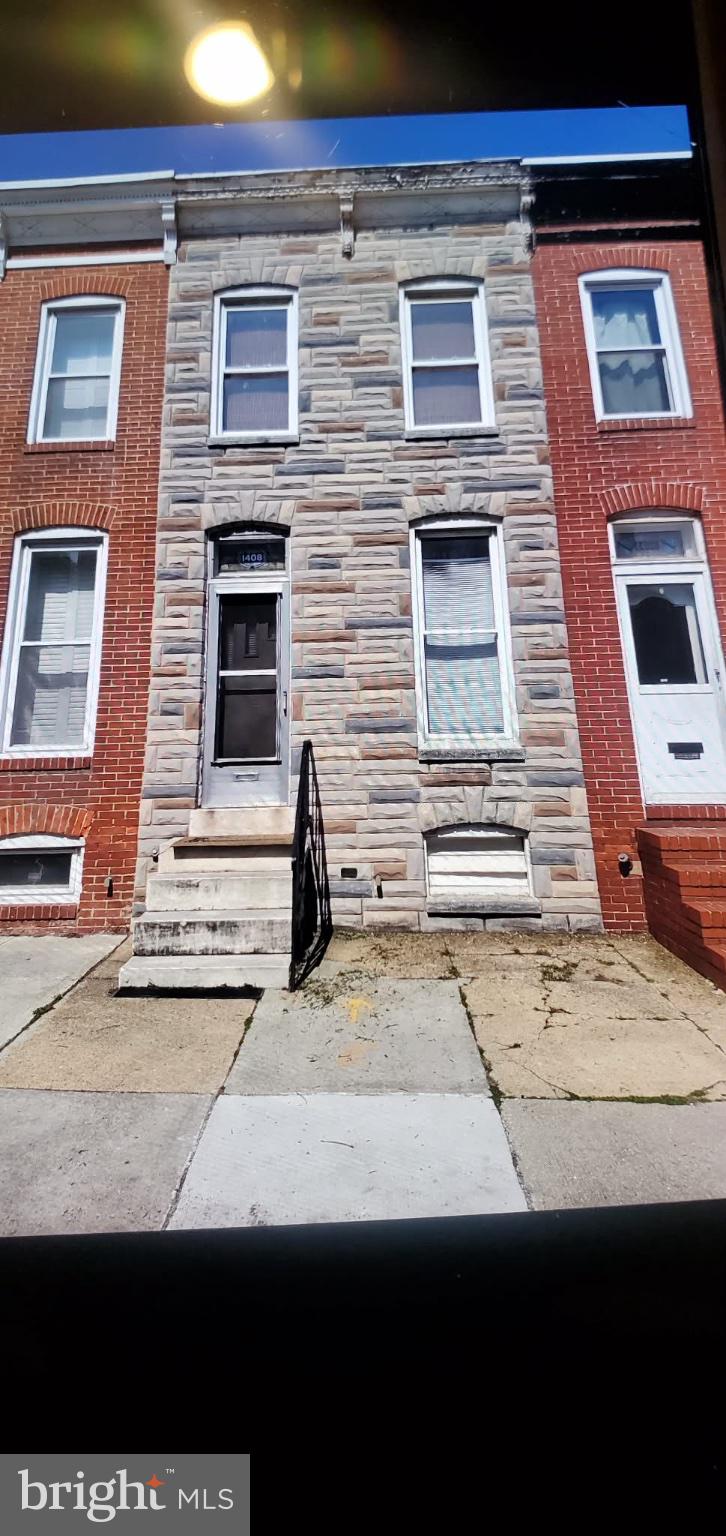 Dated home in prime value location. Any prospects to show proof of funds in order to view.