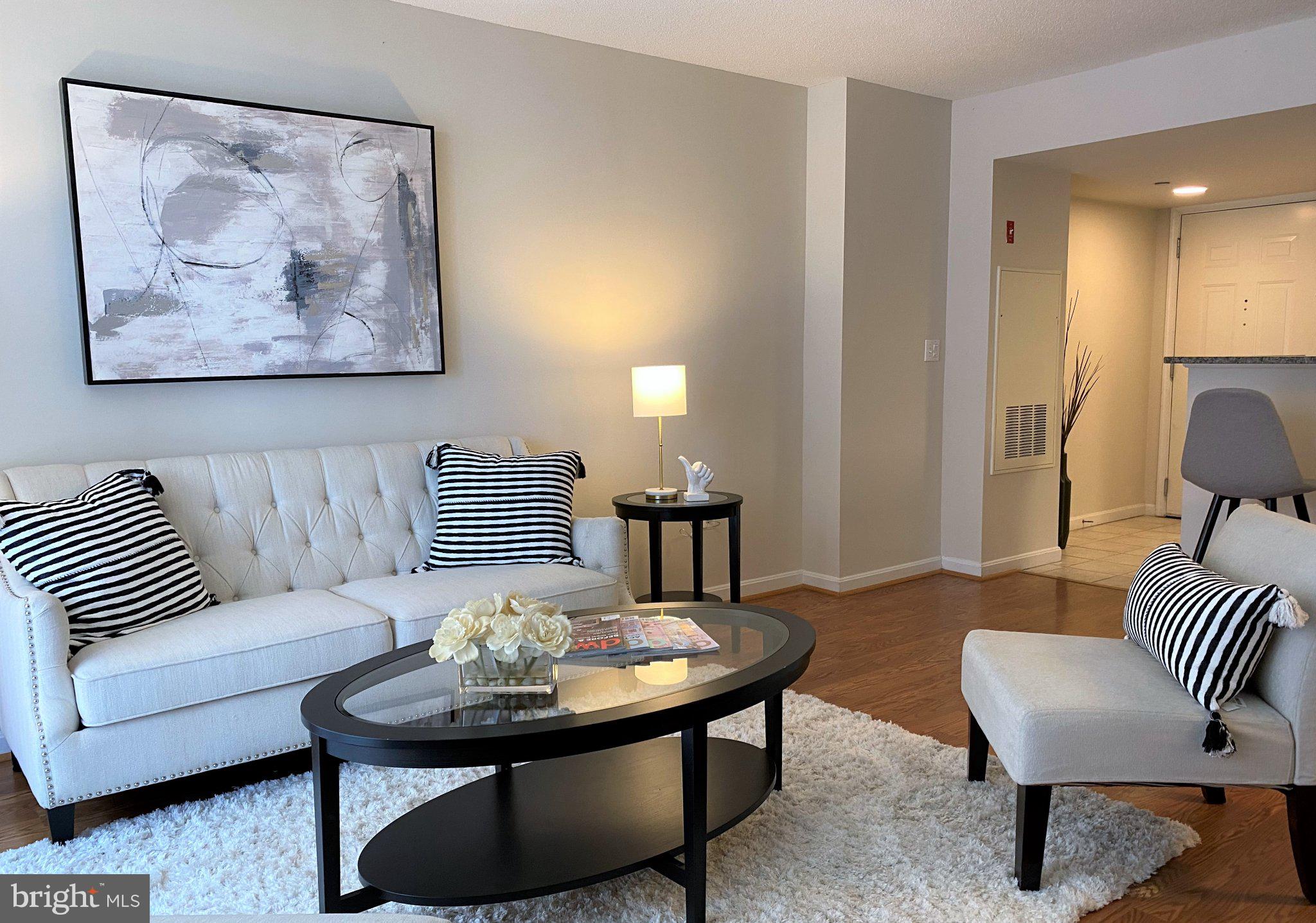 GALLERY AT WHITE FLINT - Residential