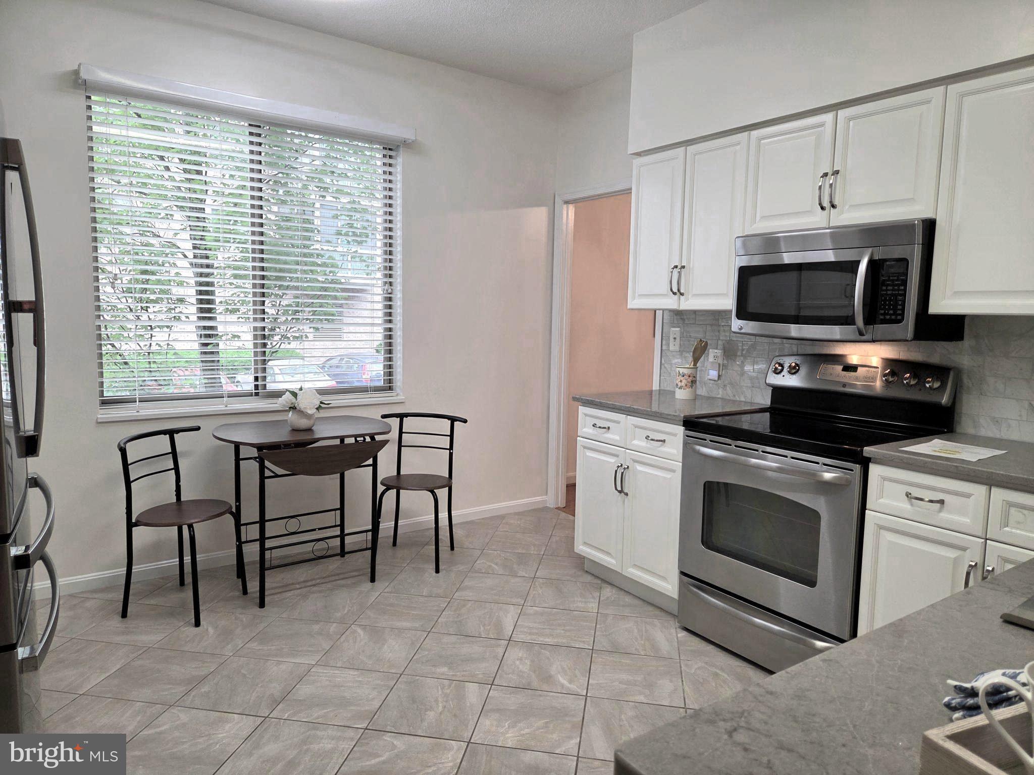 ROSSMOOR LEISURE WORLD - Residential