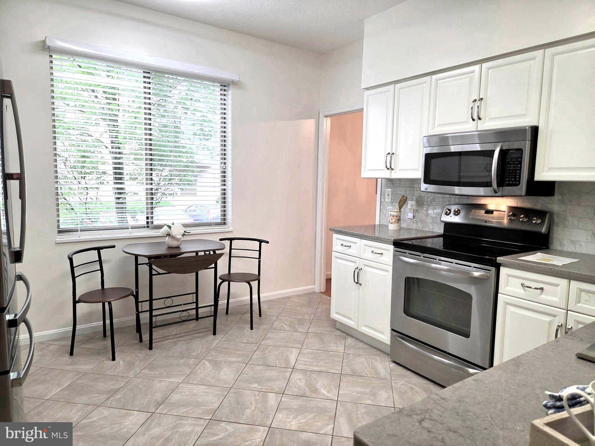 ROSSMOOR LEISURE WORLD - Residential