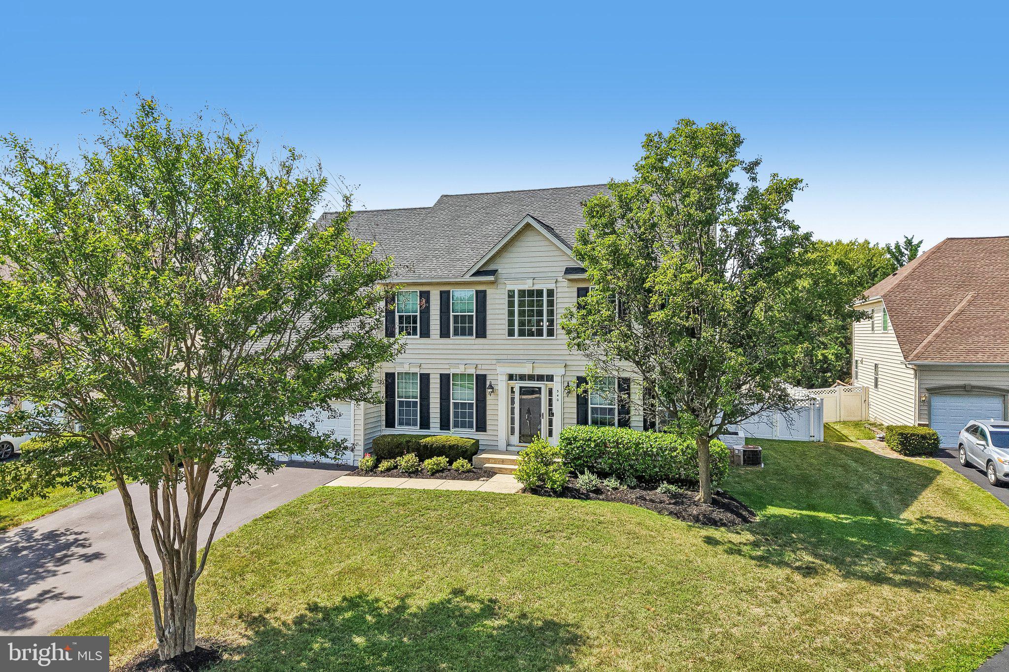 ASHBROOK - Residential