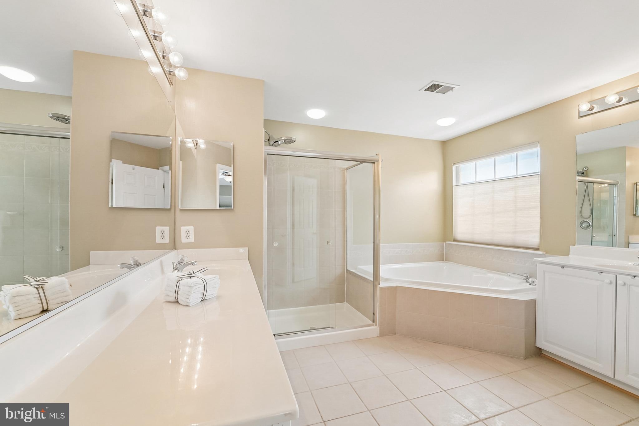 ASHBROOK - Residential