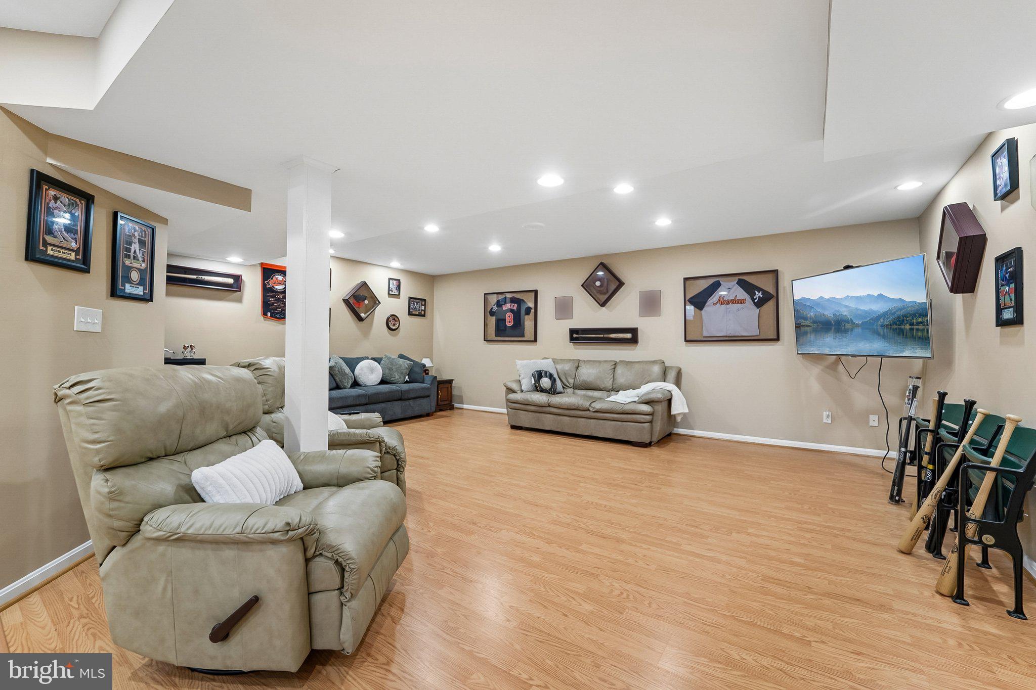 ASHBROOK - Residential