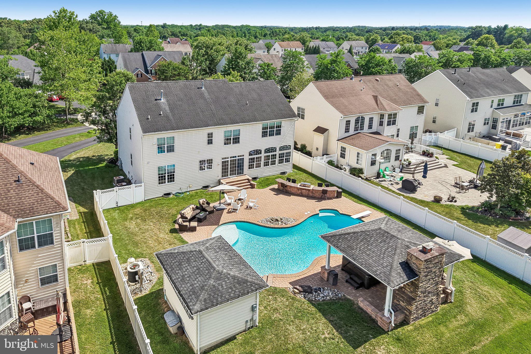 ASHBROOK - Residential