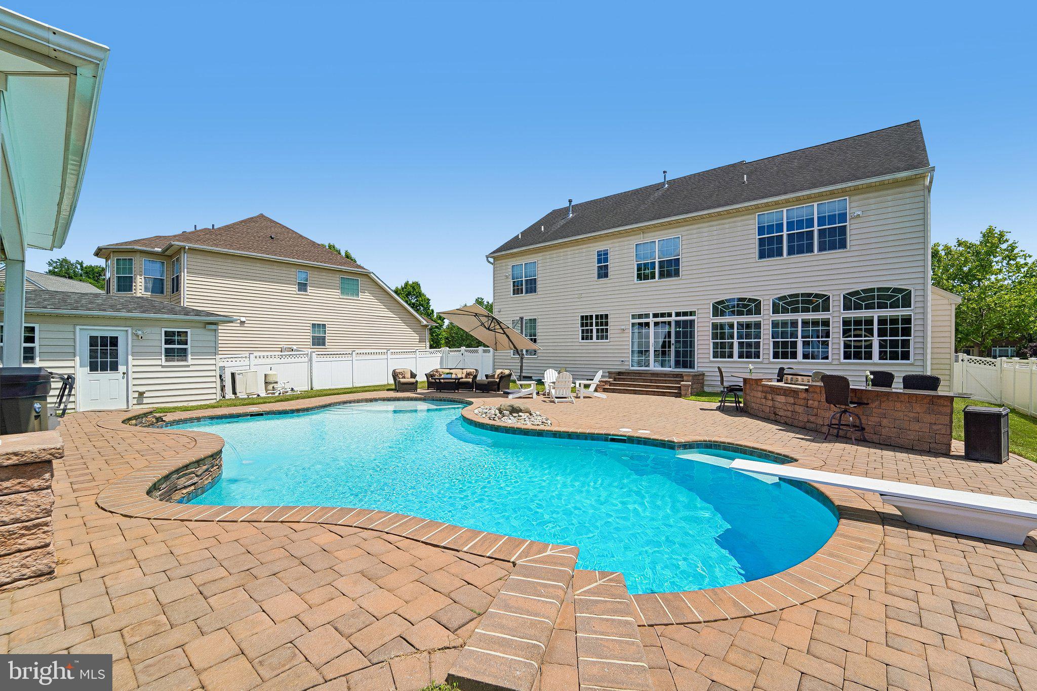 ASHBROOK - Residential