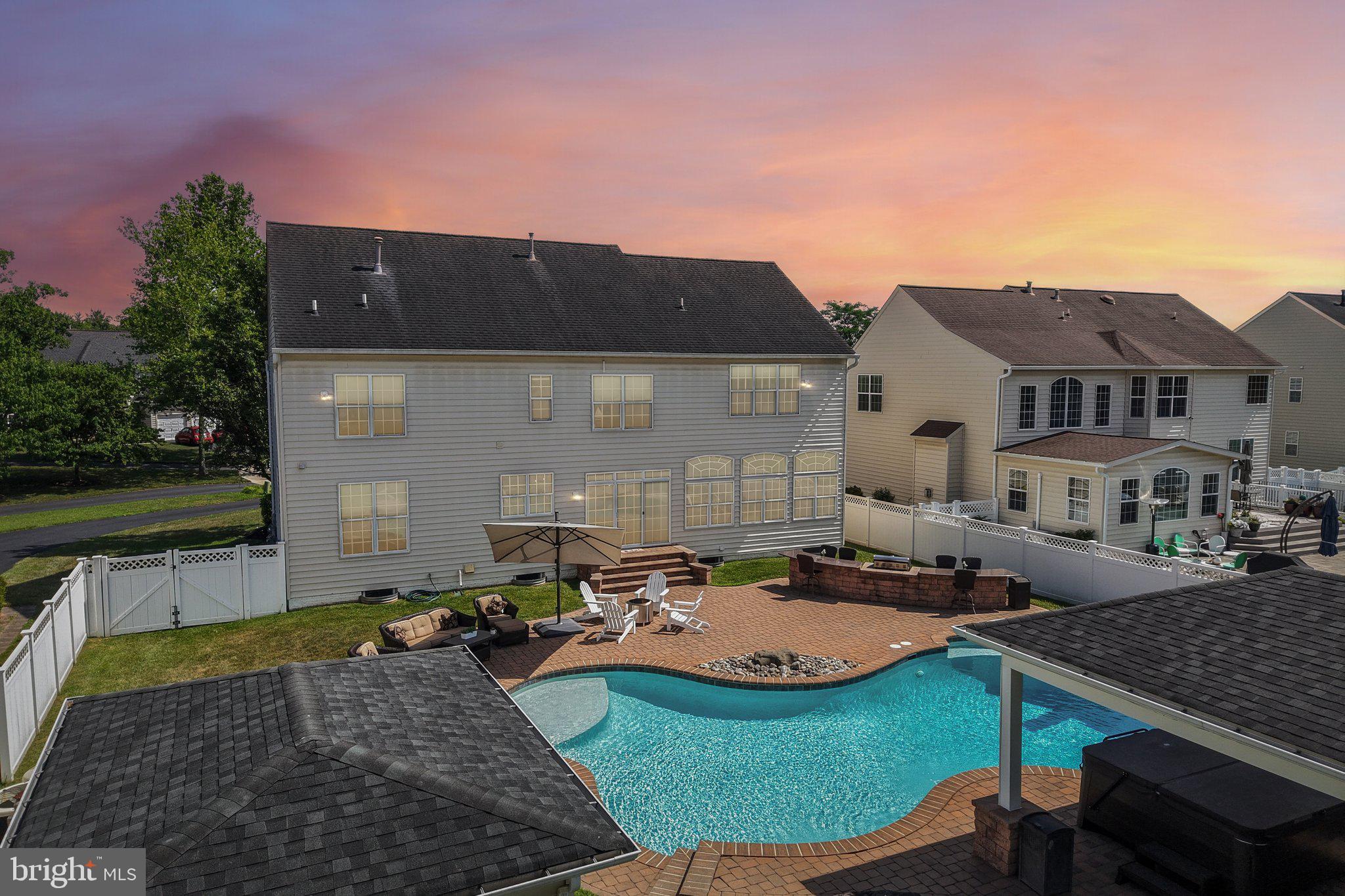 ASHBROOK - Residential