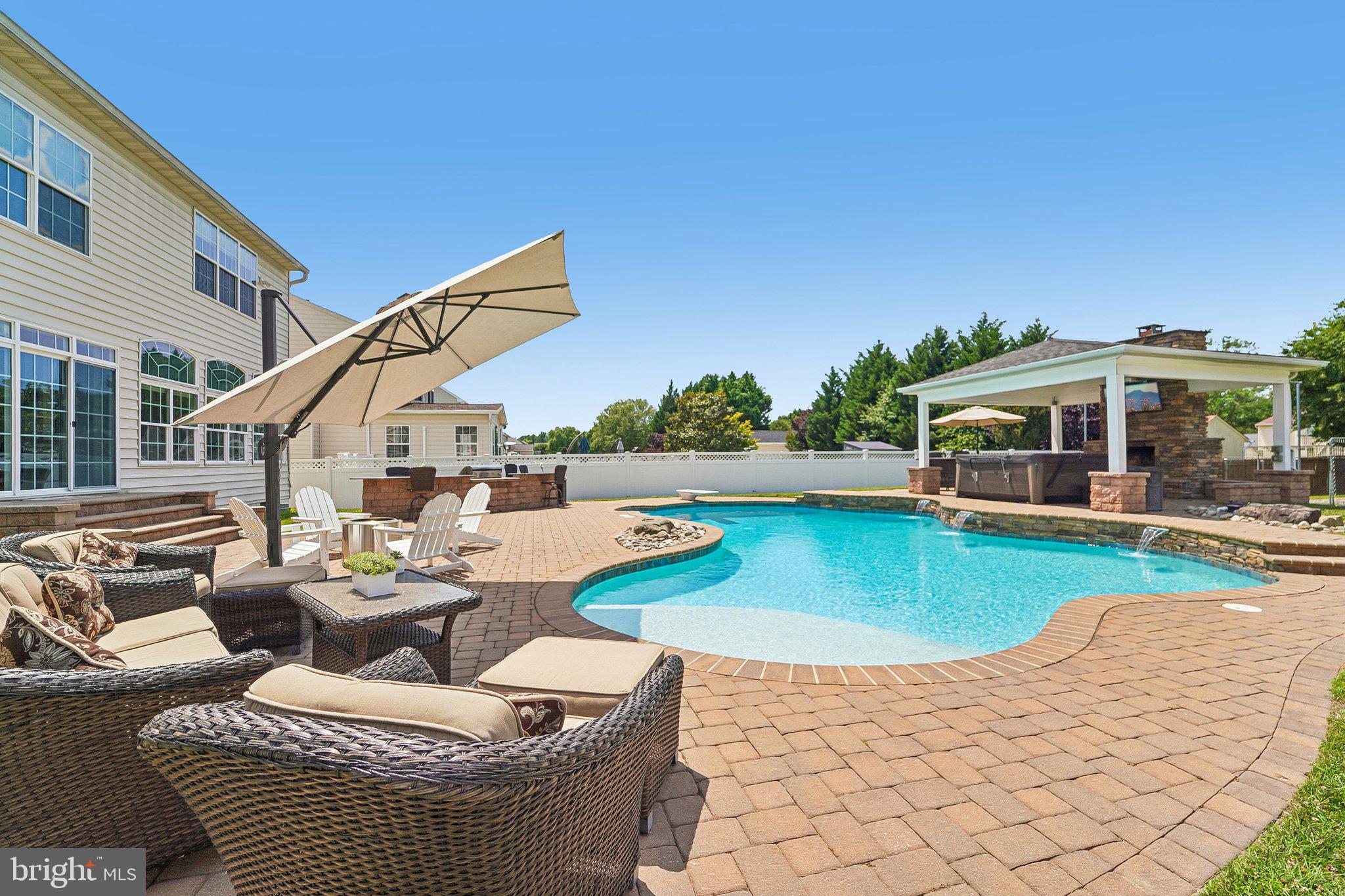 ASHBROOK - Residential