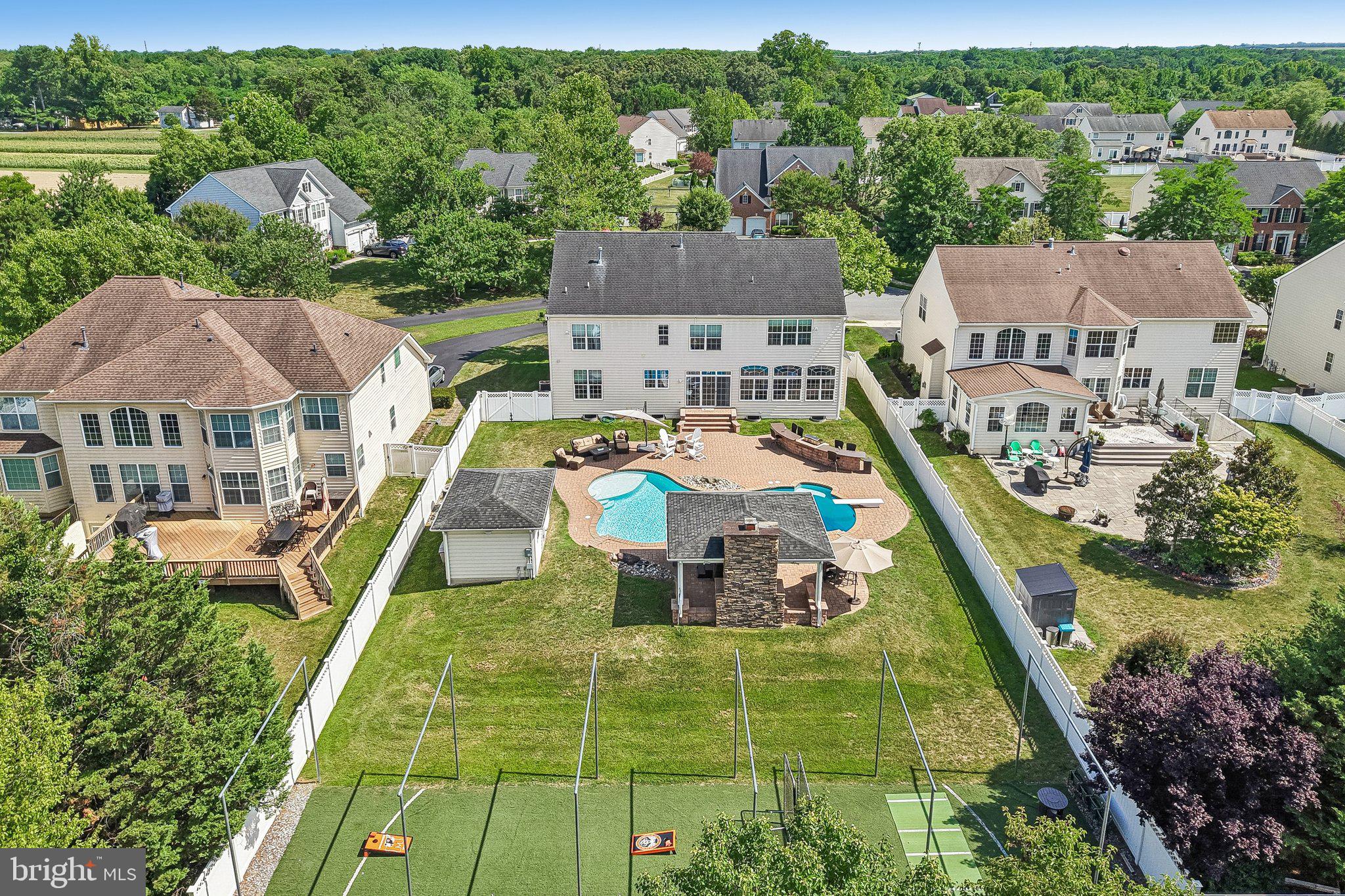ASHBROOK - Residential