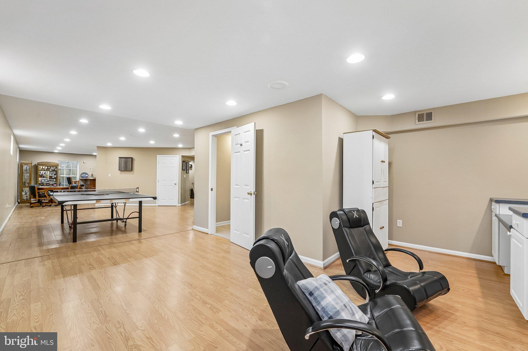 ASHBROOK - Residential
