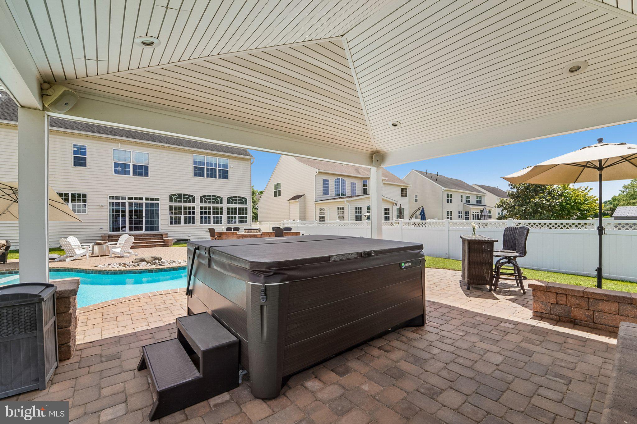 ASHBROOK - Residential