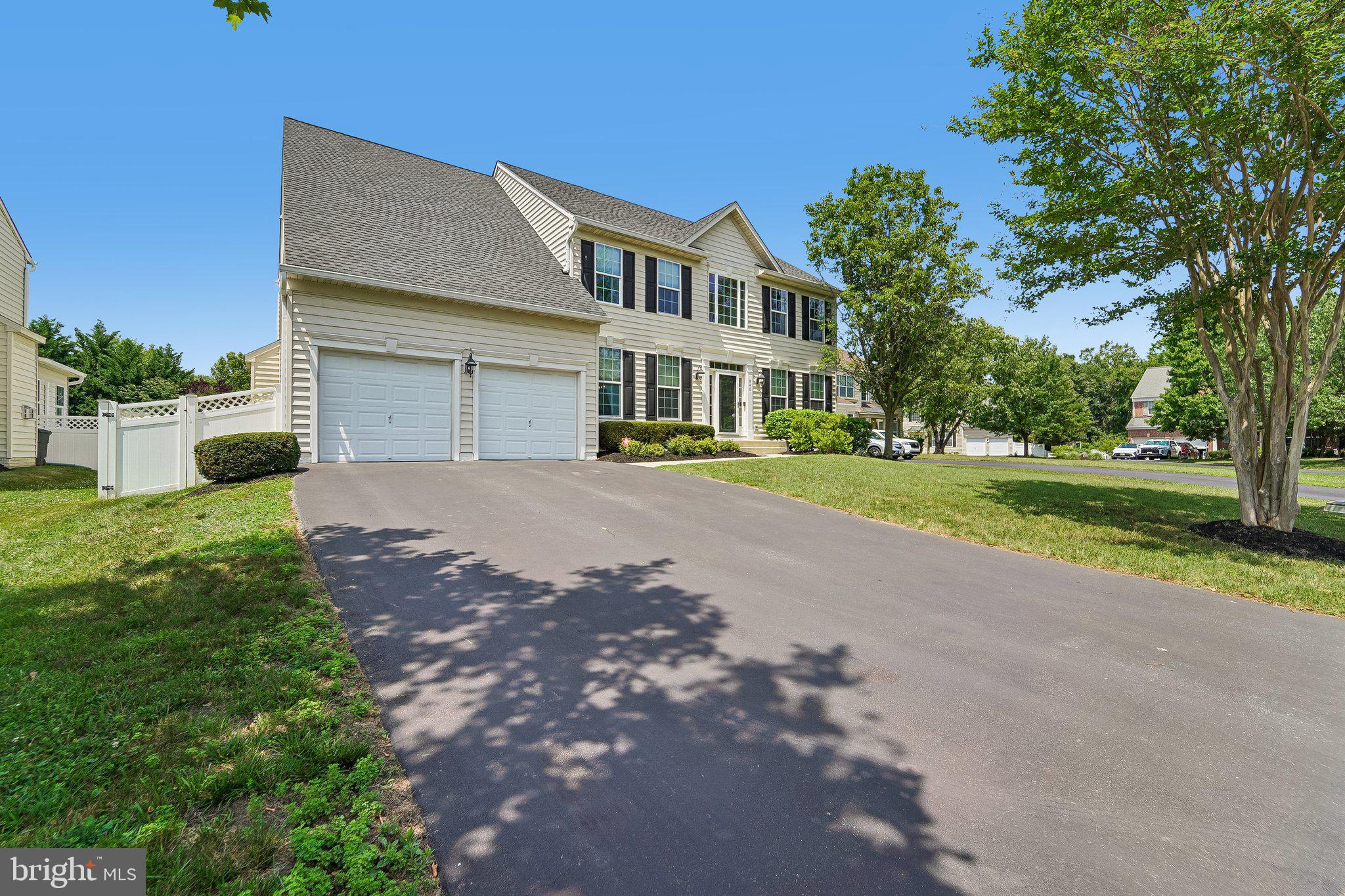 ASHBROOK - Residential