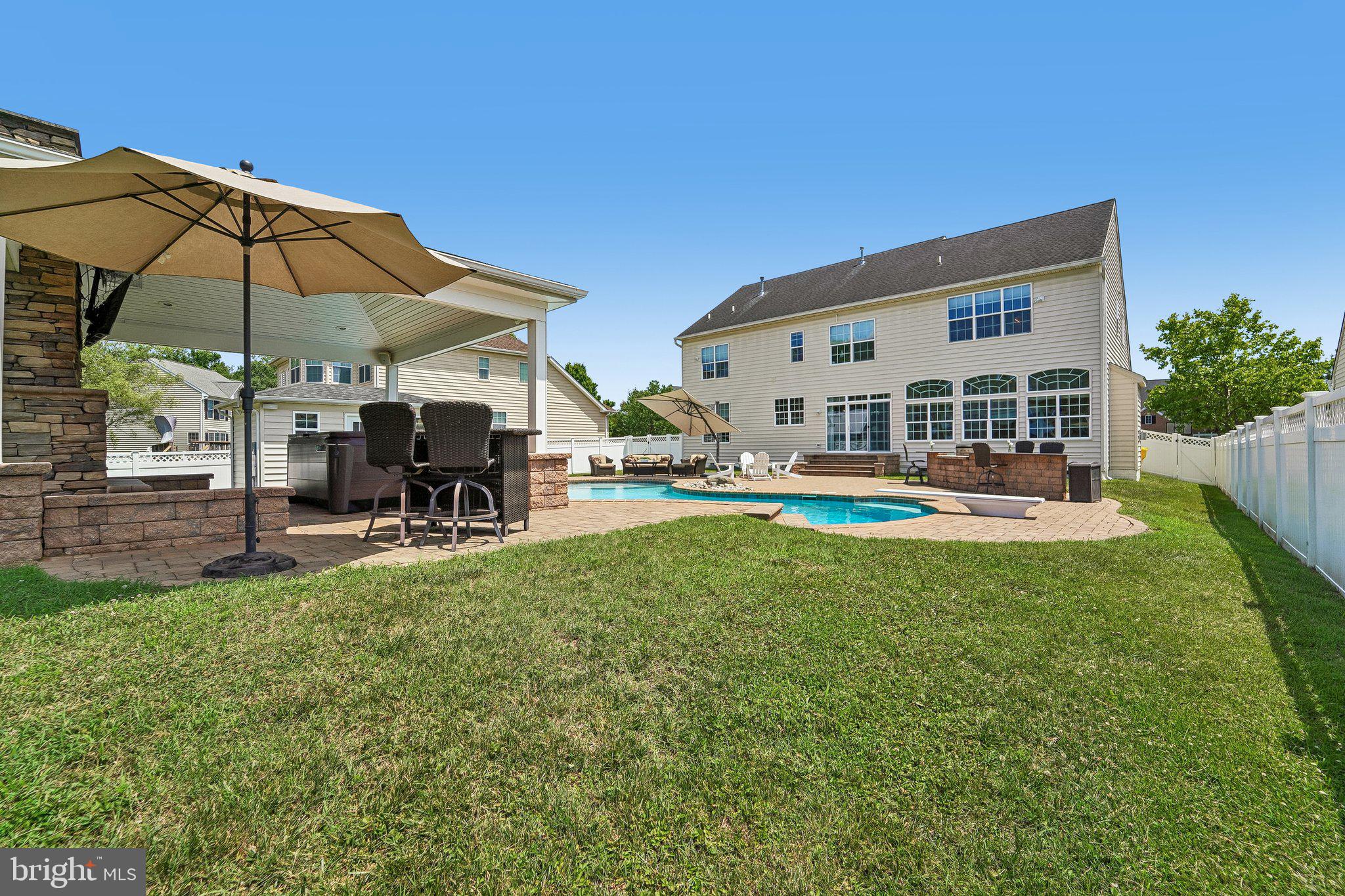 ASHBROOK - Residential