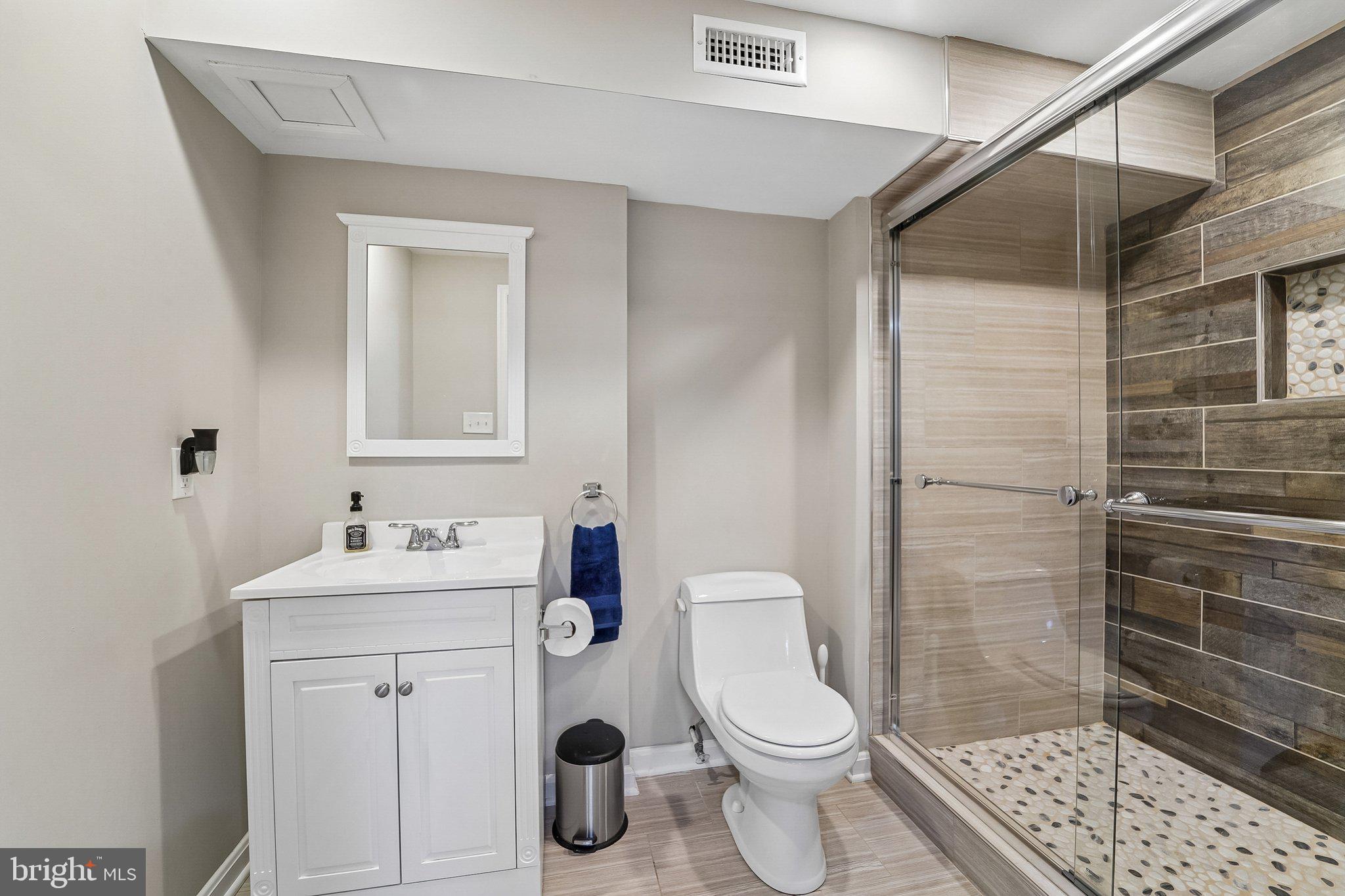 ASHBROOK - Residential