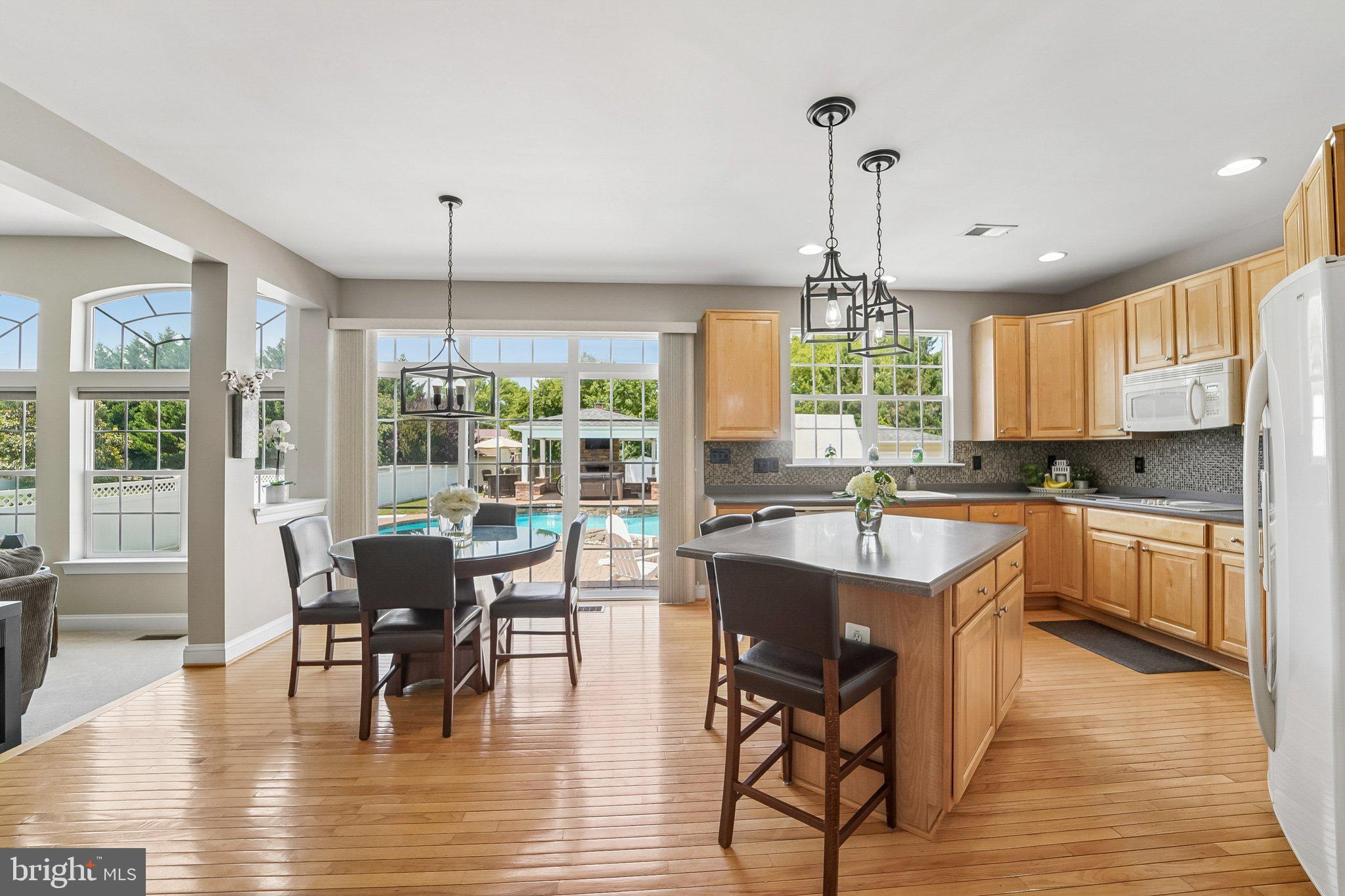 ASHBROOK - Residential
