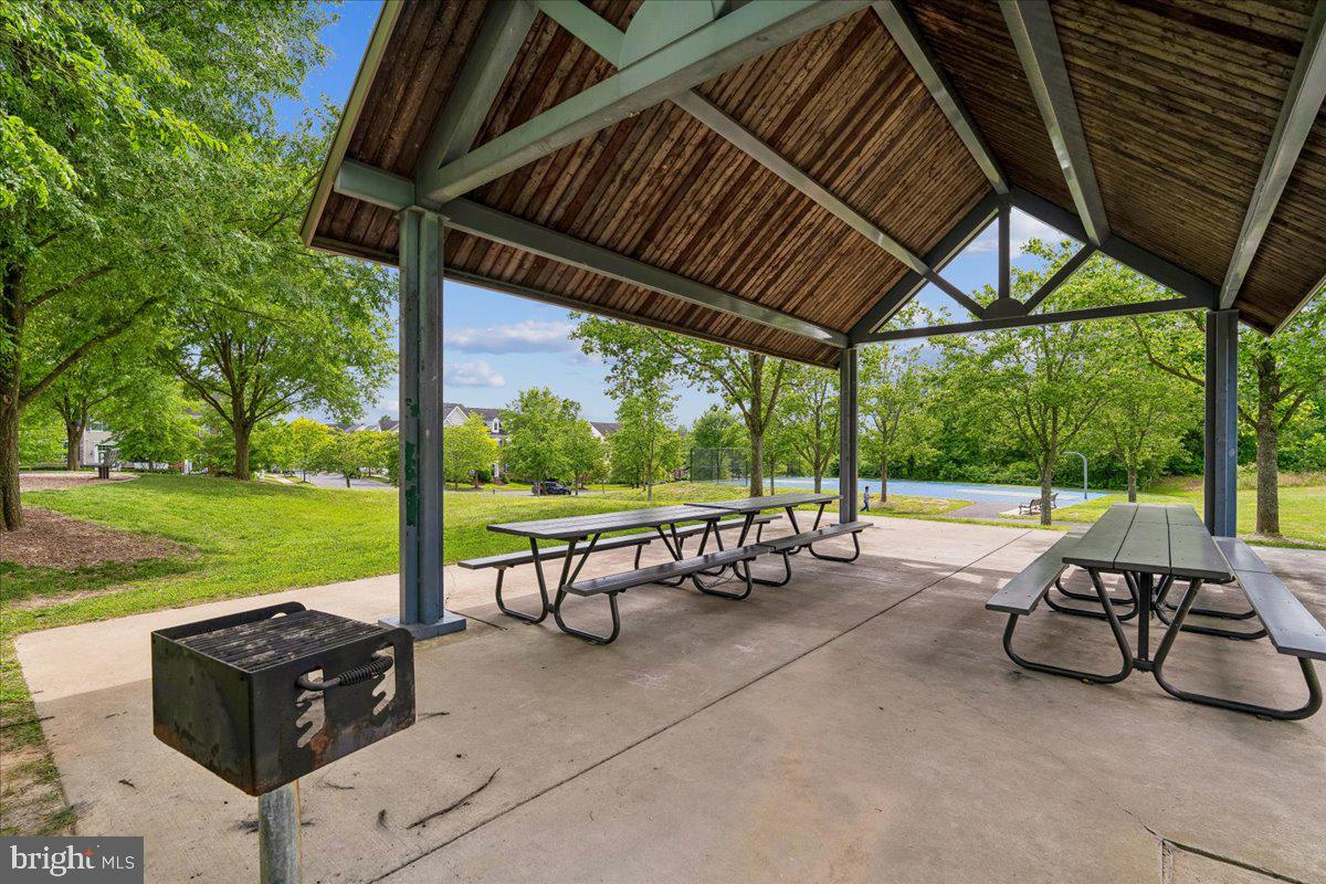 GREENWAY VILLAGE - Residential