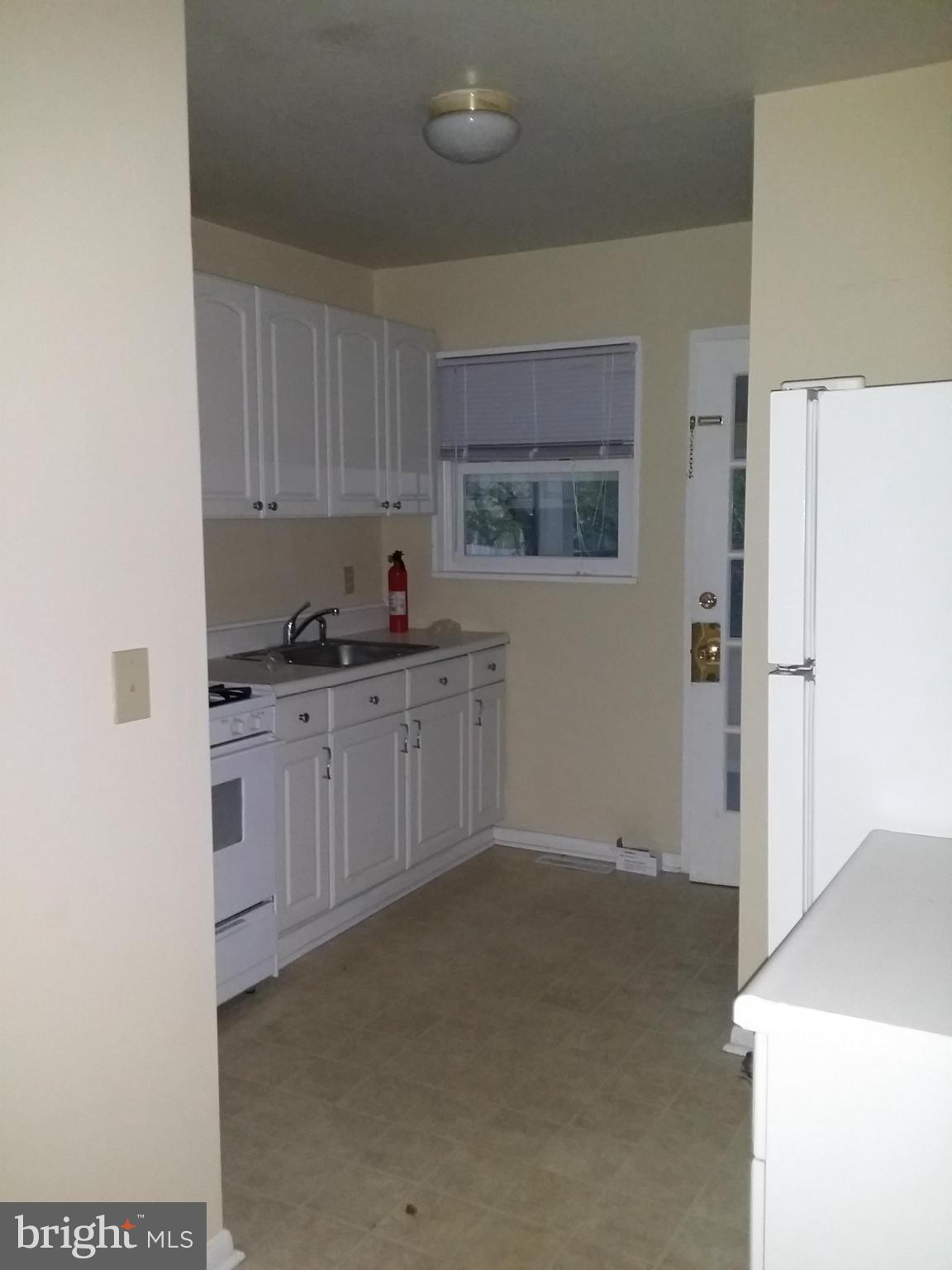 THREE MILE OAK - Residential