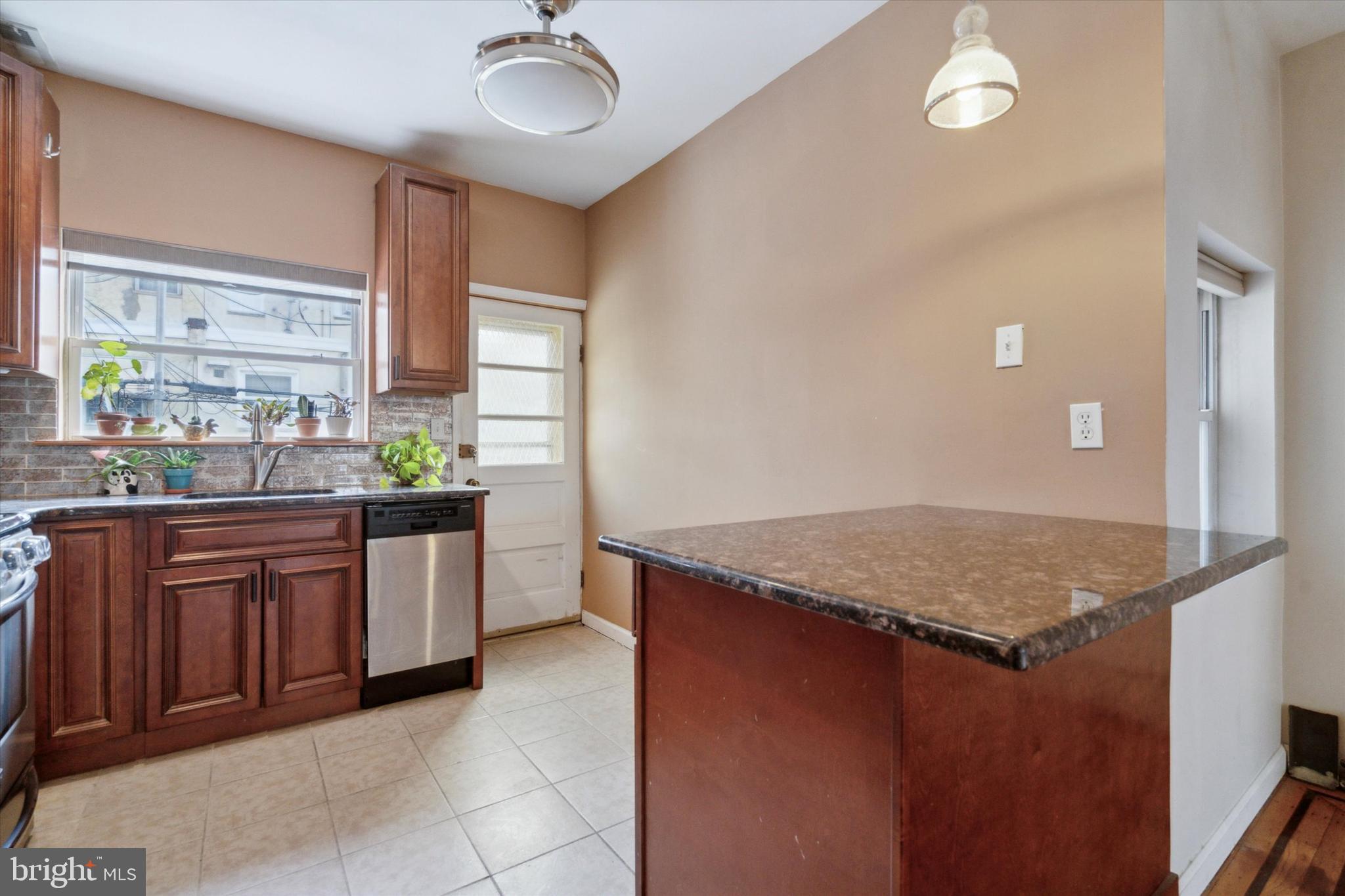 MARCONI PARK EAST - Residential