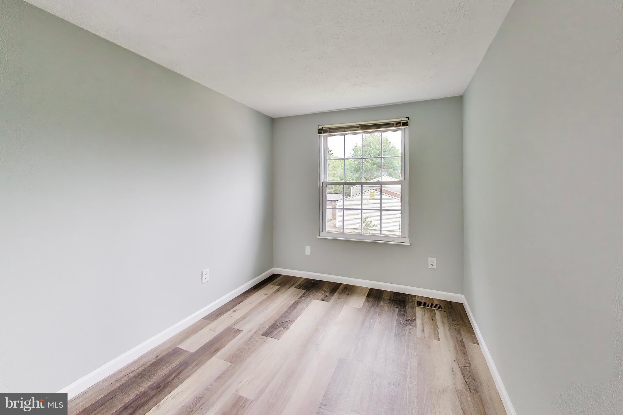 OXON HILL - Residential