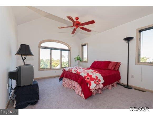 BREAKWATER BEACH - Residential