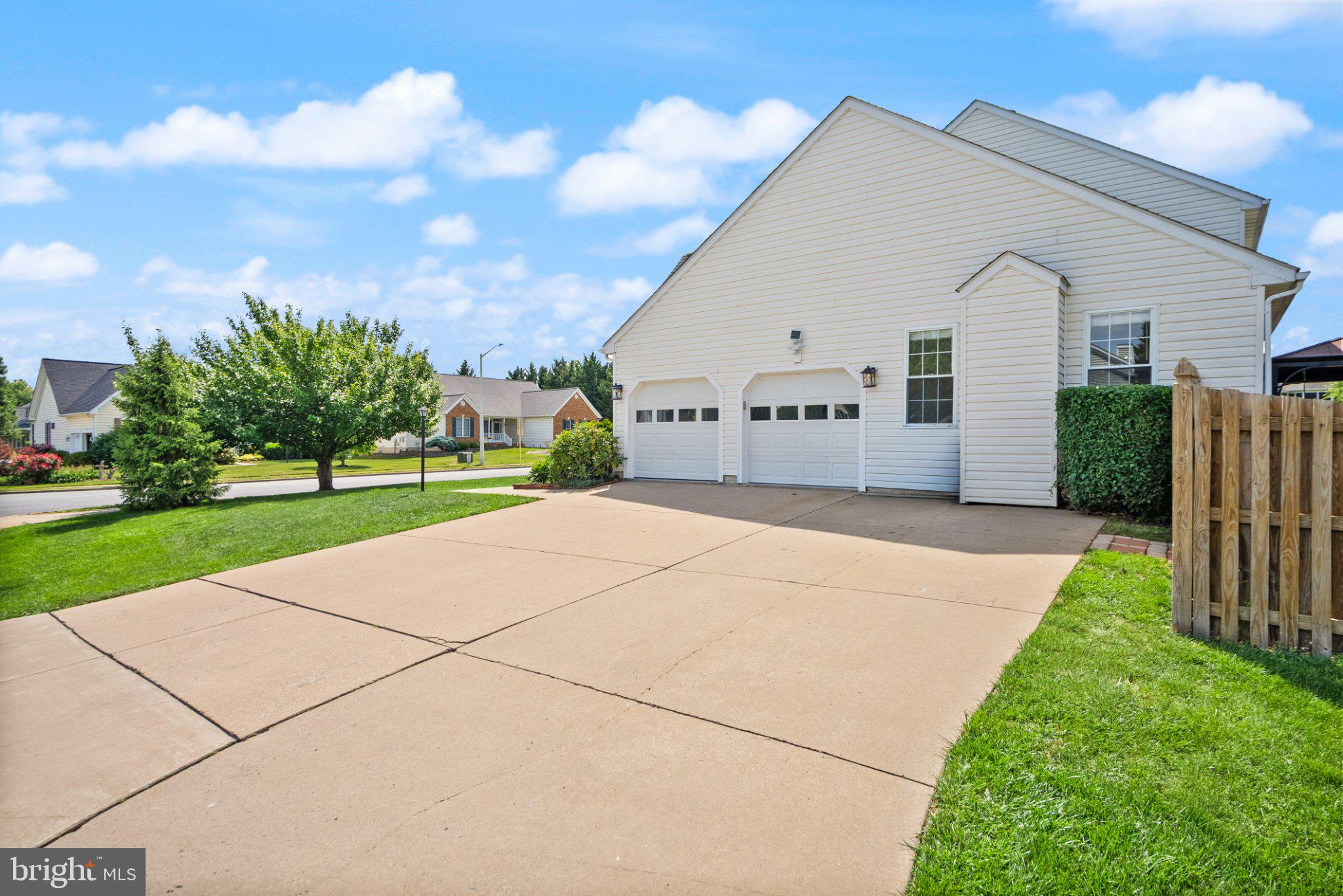 BATTLEFIELD ESTATES - Residential