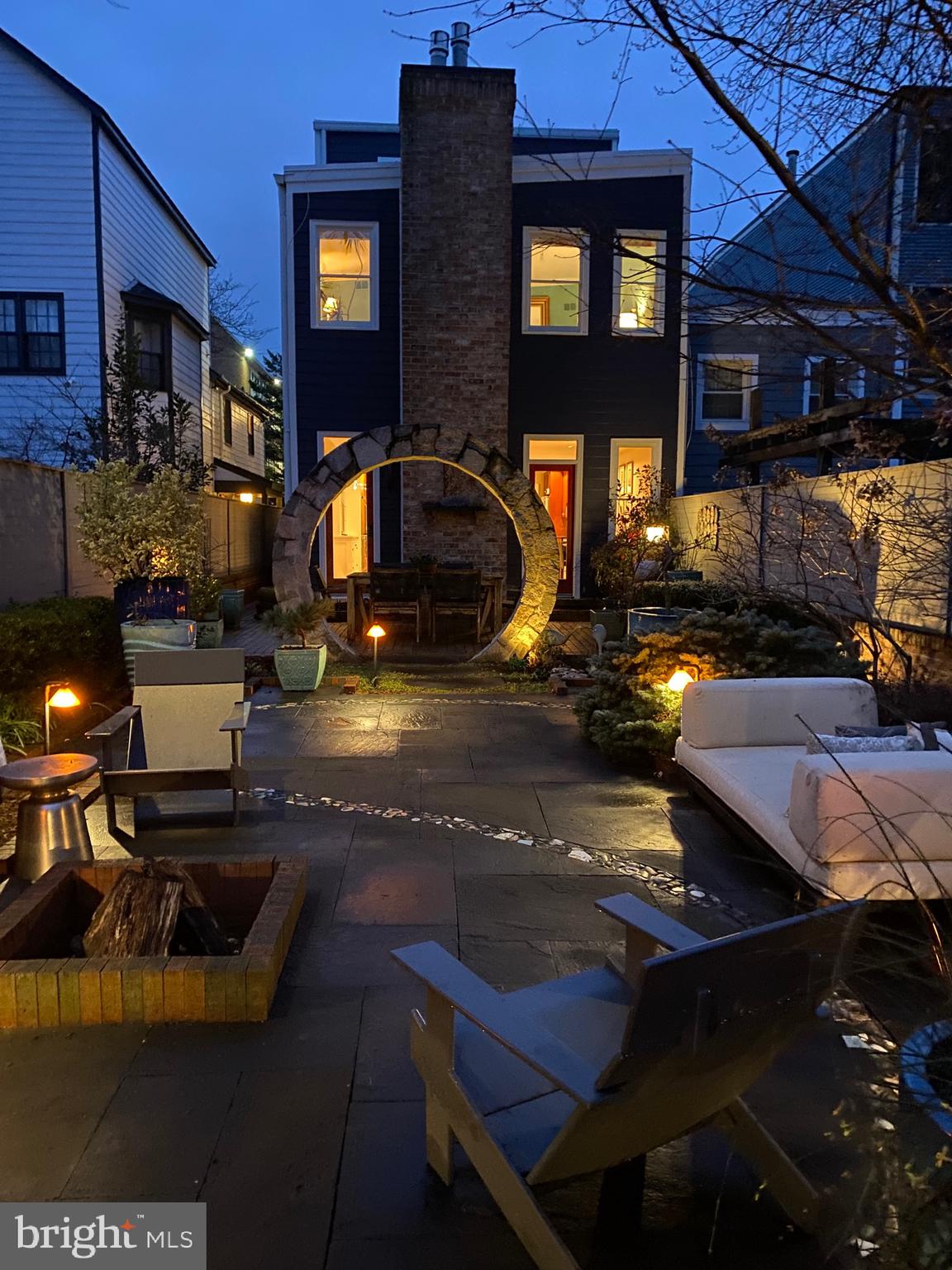 OLD TOWN ALEXANDRIA - Residential