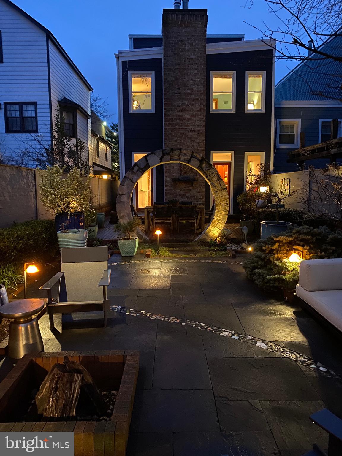OLD TOWN ALEXANDRIA - Residential