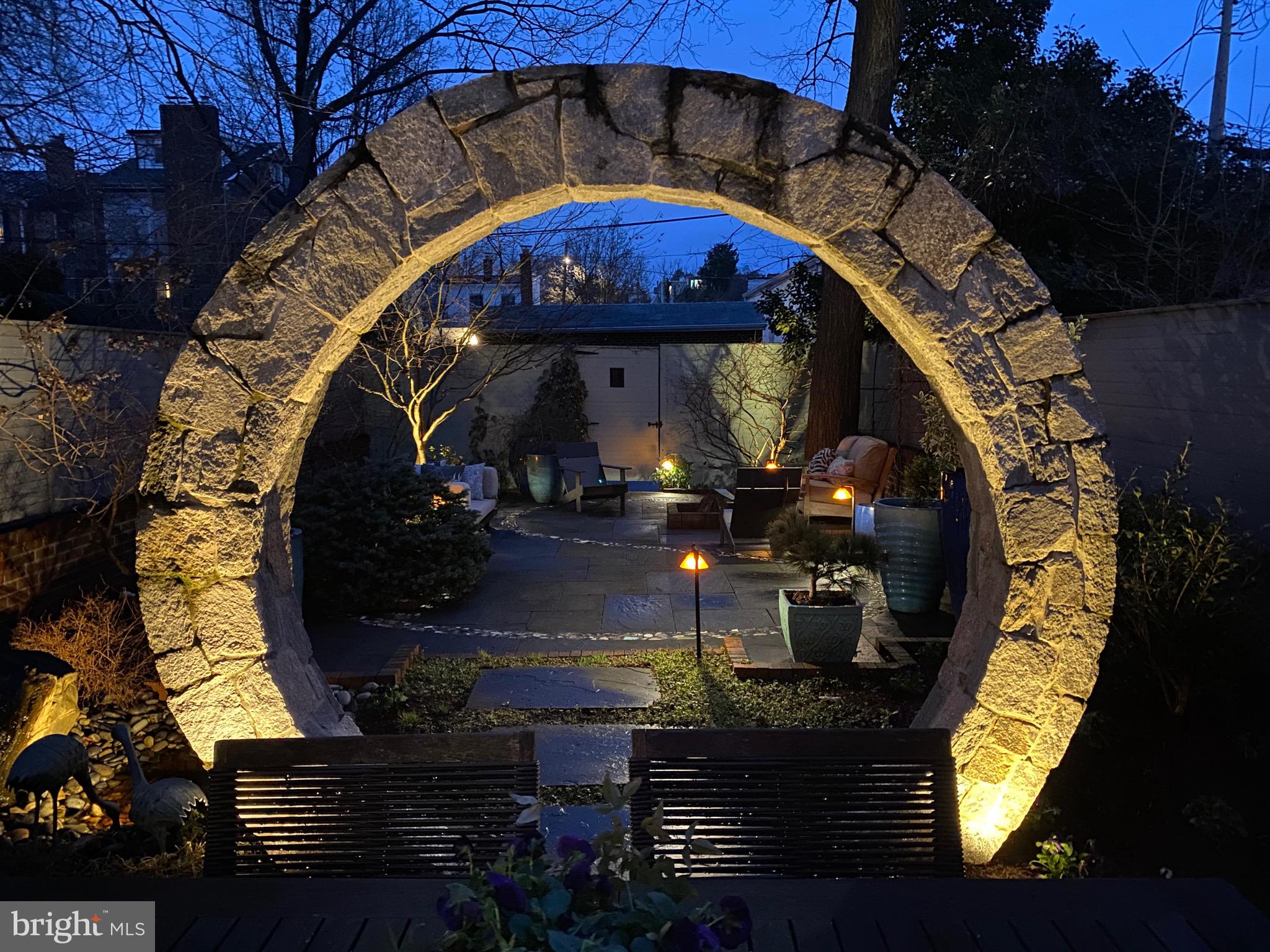 OLD TOWN ALEXANDRIA - Residential