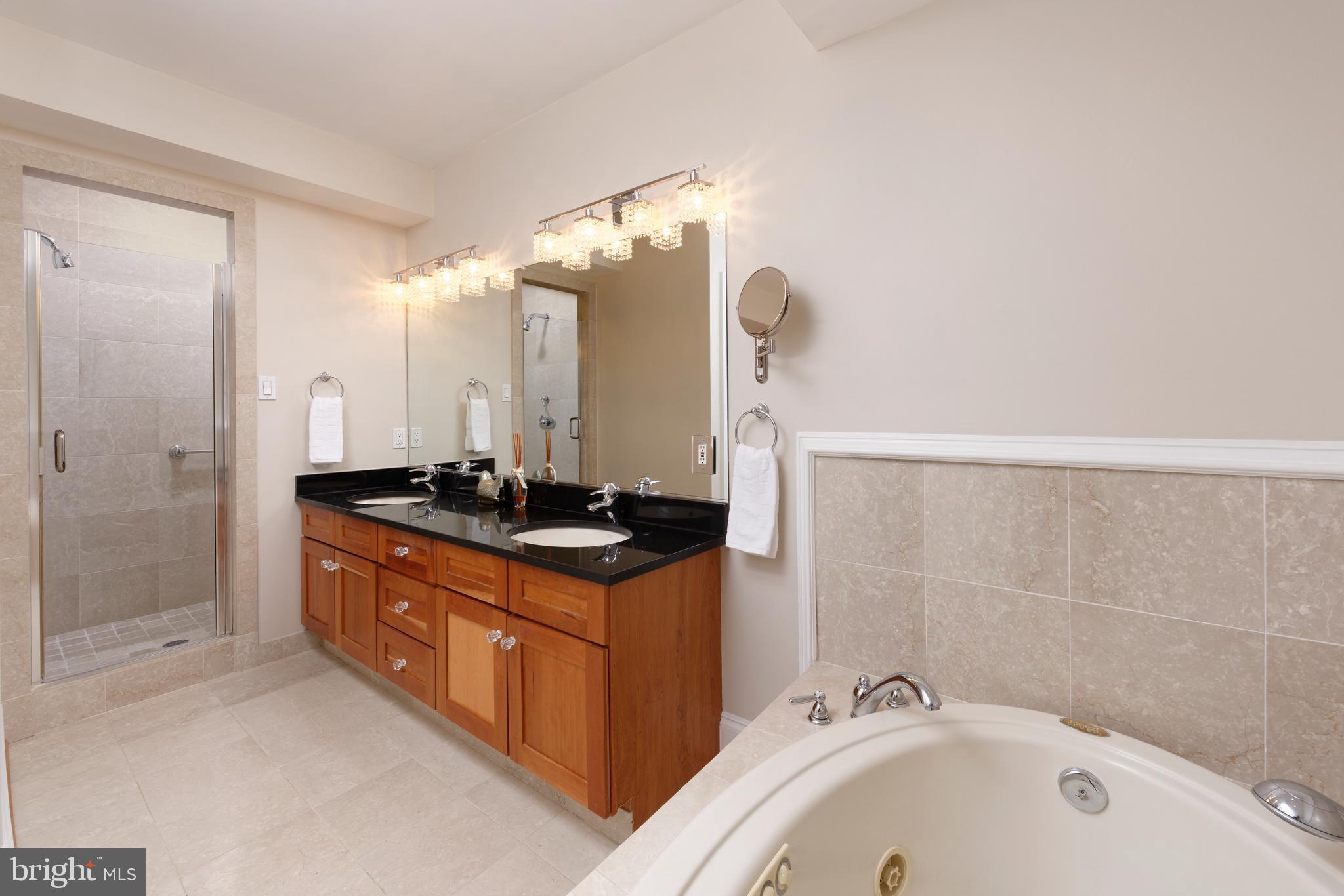 OLD TOWN ALEXANDRIA - Residential