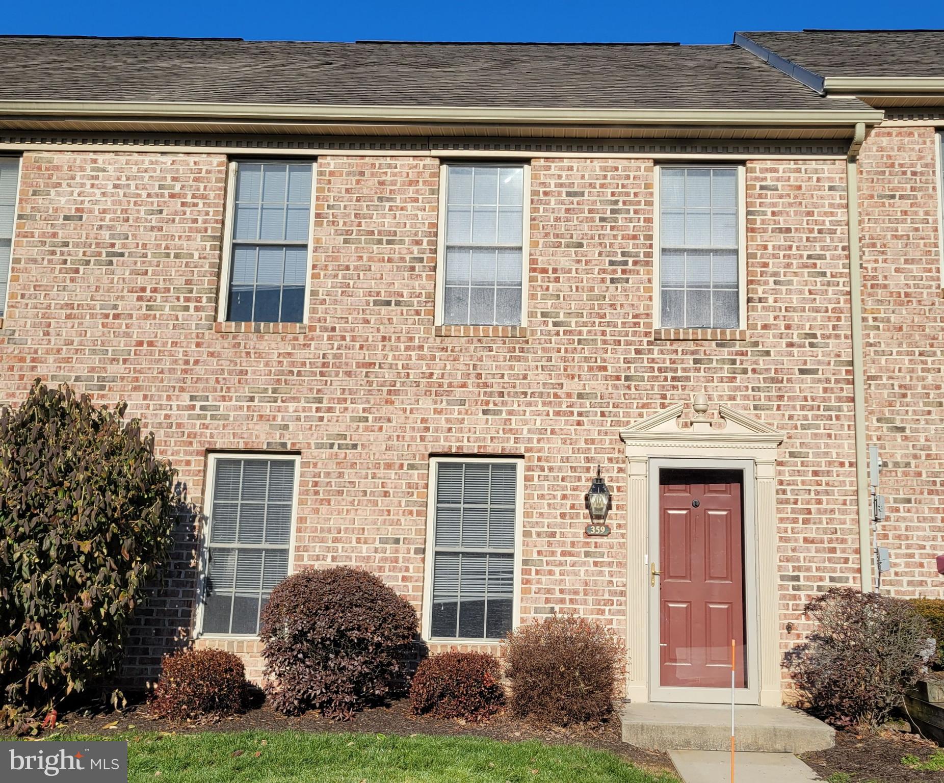 Great opportunity! Move right in to this  well maintained, 3 bedroom, 2 1/2 bath two story townhome located in the Stonehedge community. Home is freshly painted and new flooring, neutral colors throughout. The tenant is responsible for all the utilities. Owner requests no pets and no smokers, no exception requests please.