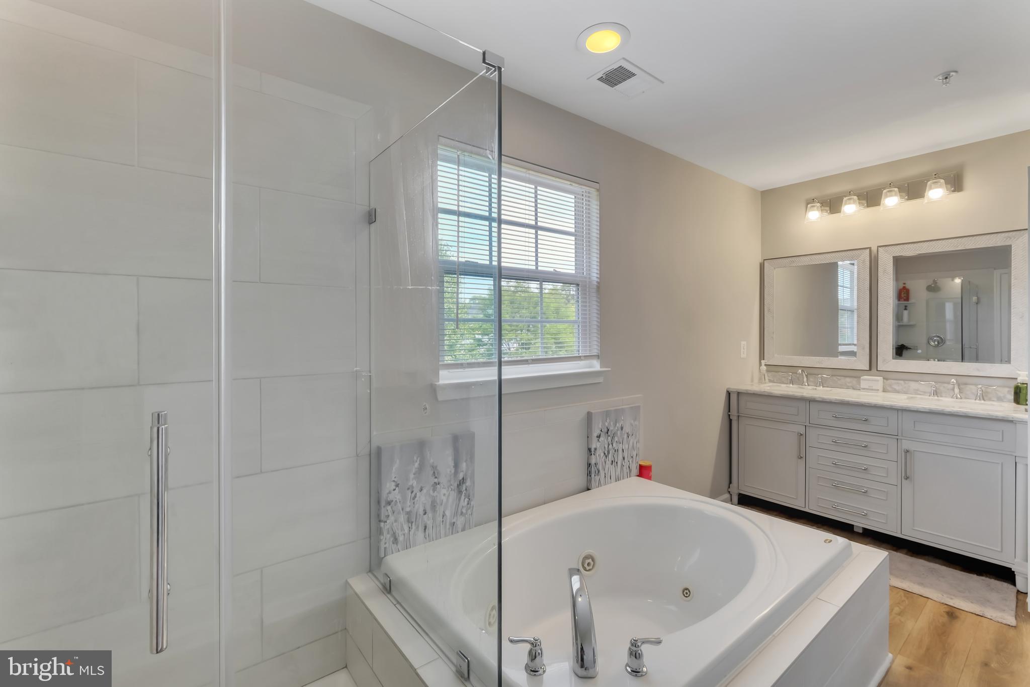 OAKLANDS-PLAT 1> - Residential