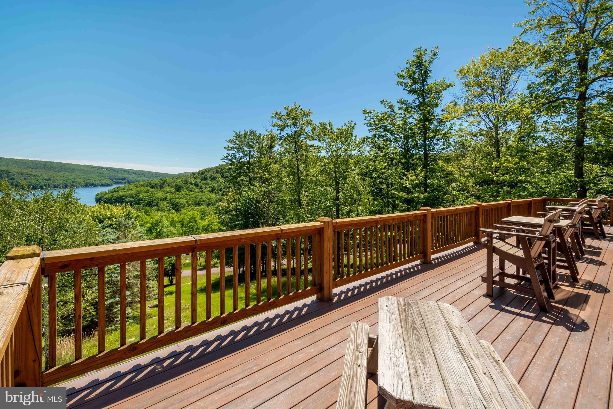 SOUTHRIDGE - Residential