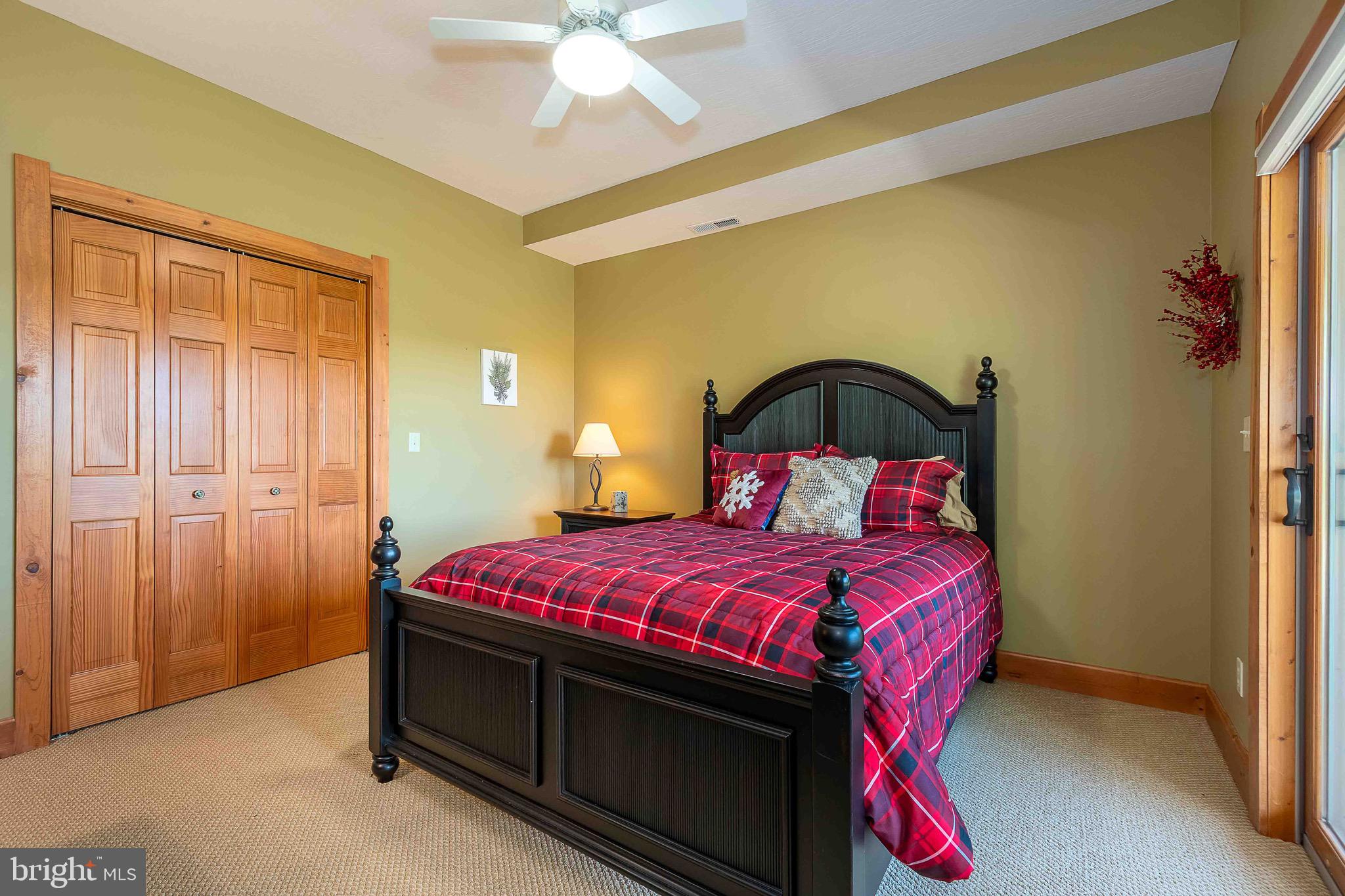 SOUTHRIDGE - Residential