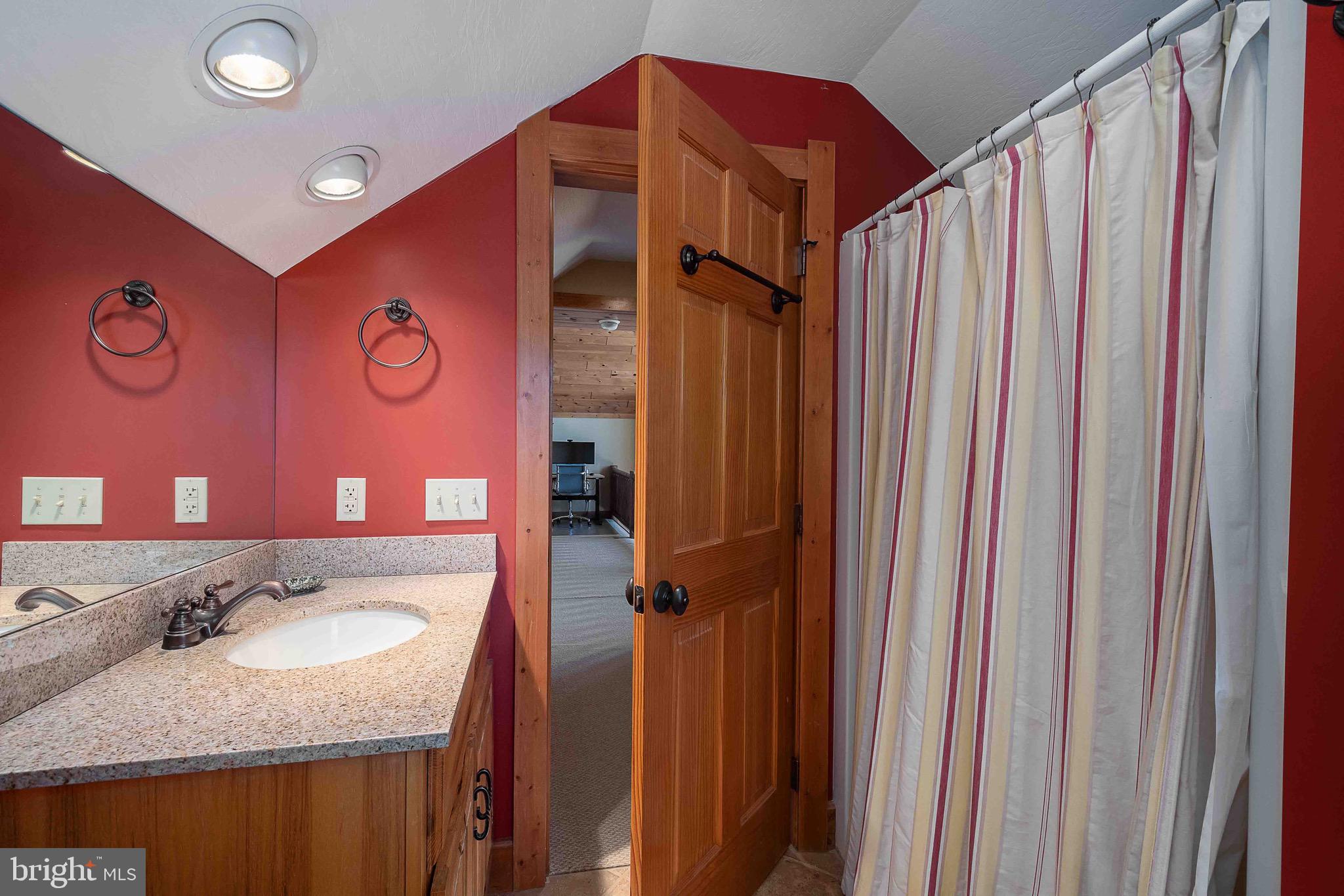 SOUTHRIDGE - Residential