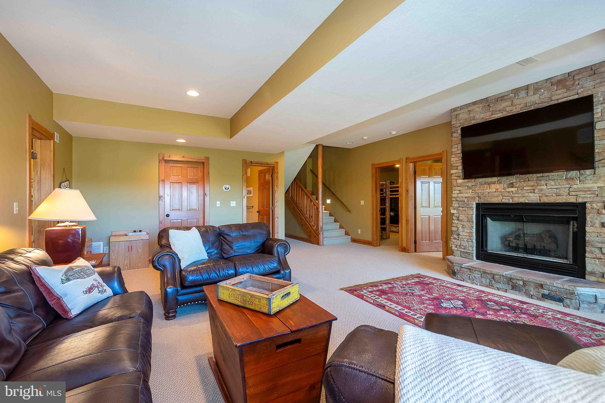 SOUTHRIDGE - Residential