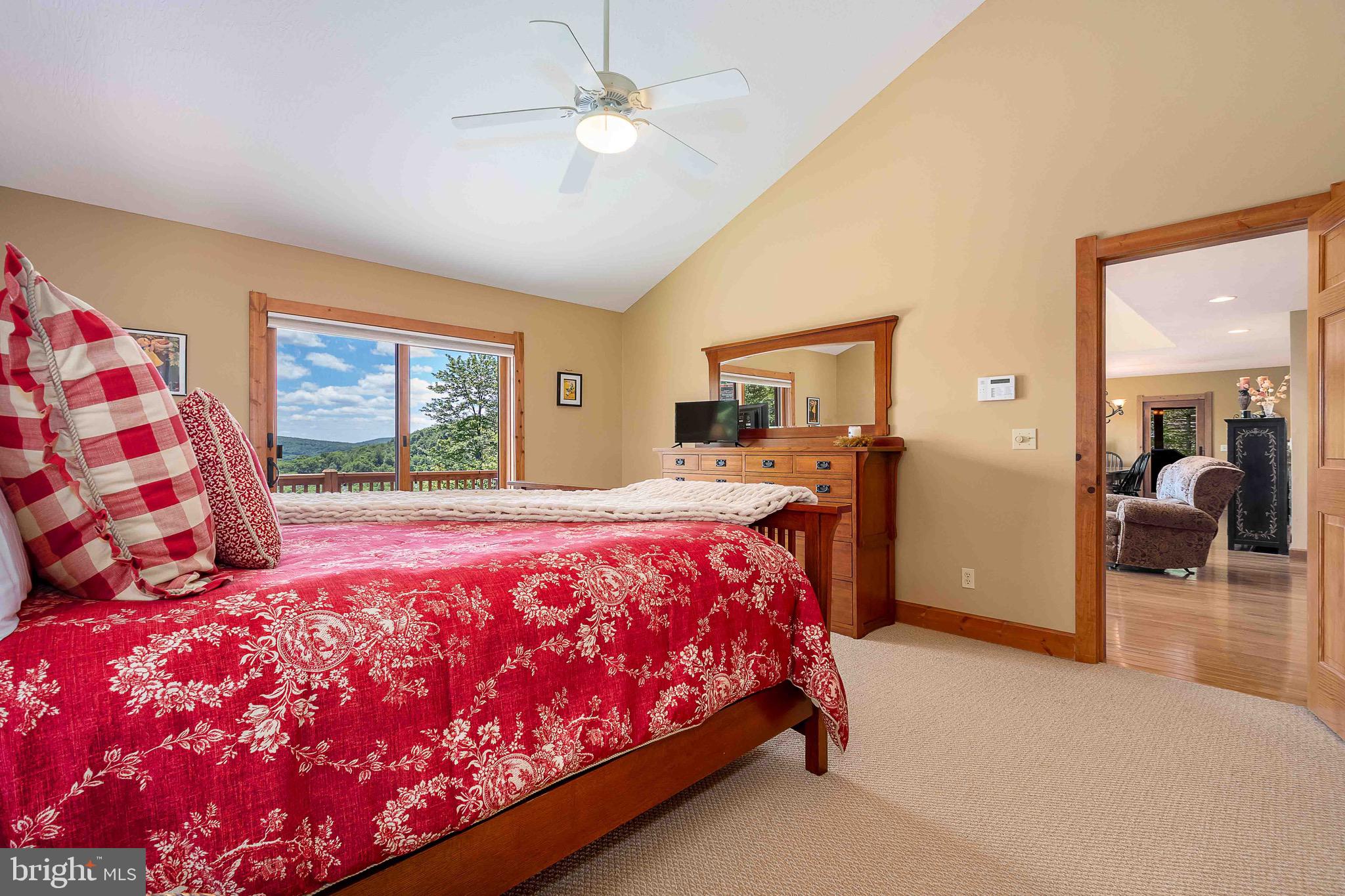 SOUTHRIDGE - Residential
