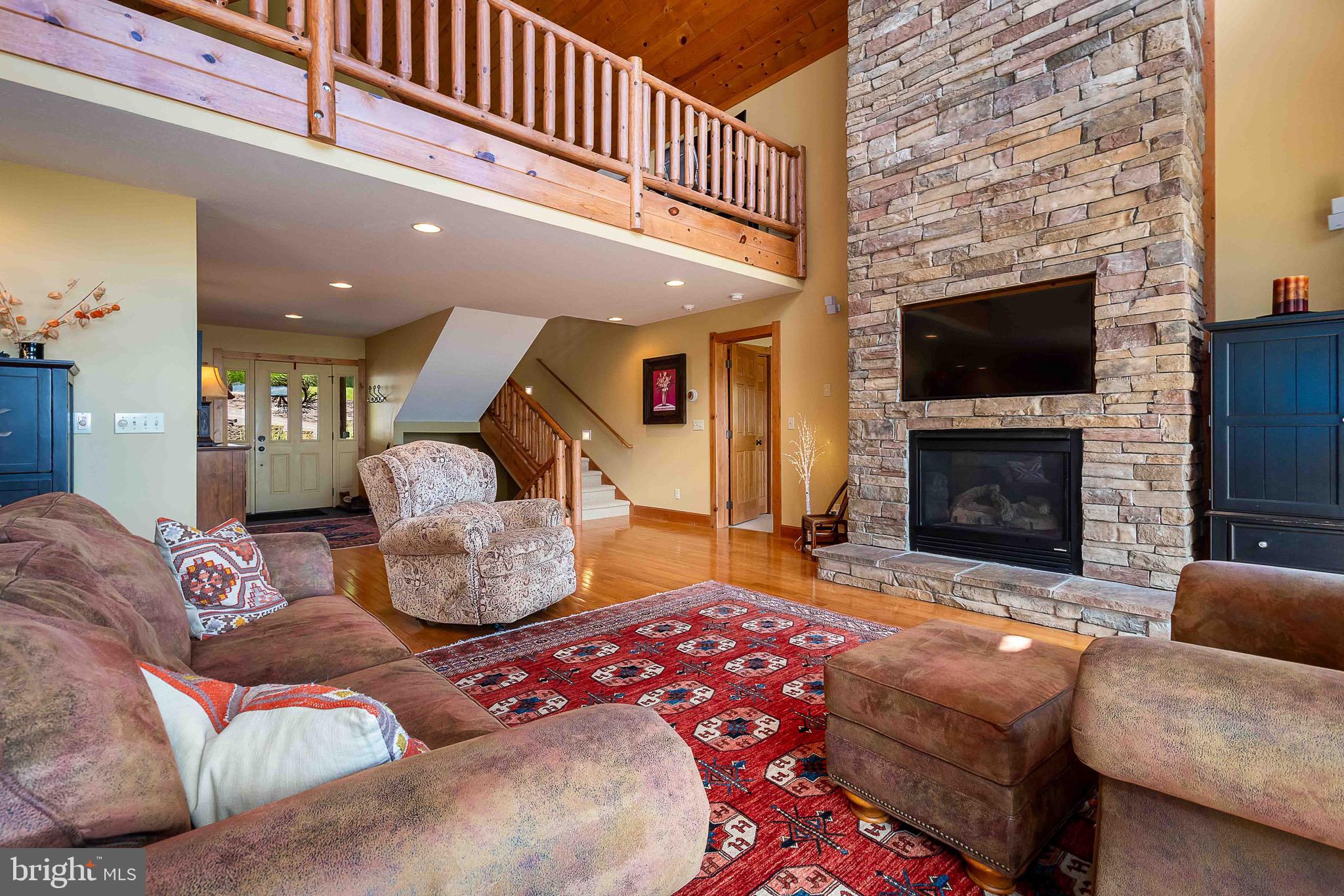 SOUTHRIDGE - Residential