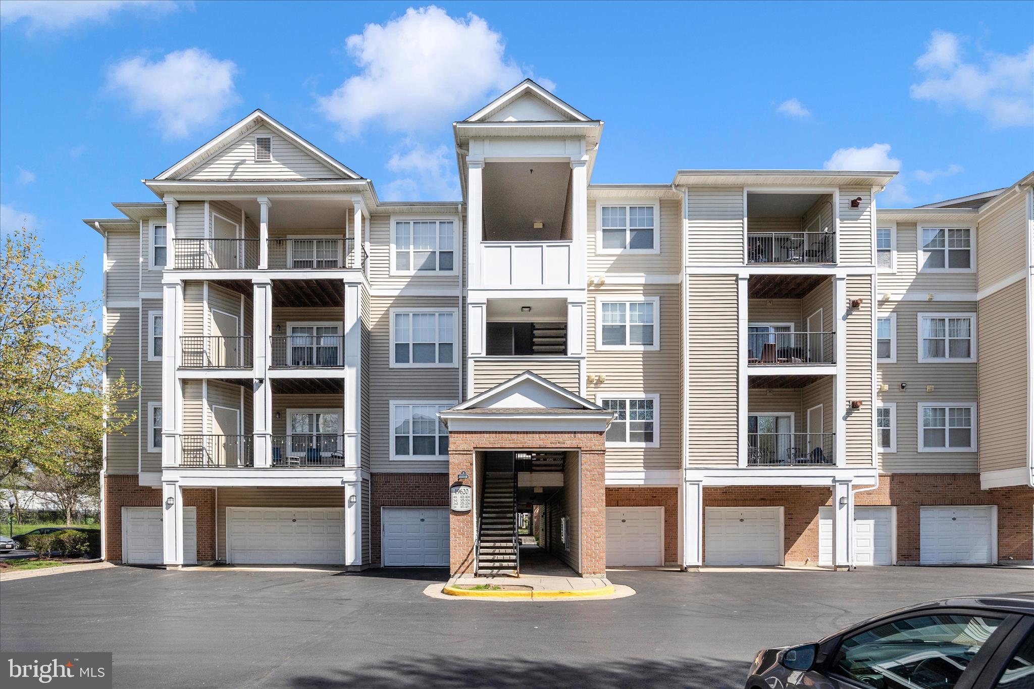 ASHMORE AT GERMANOWN COMMUNITY - Residential