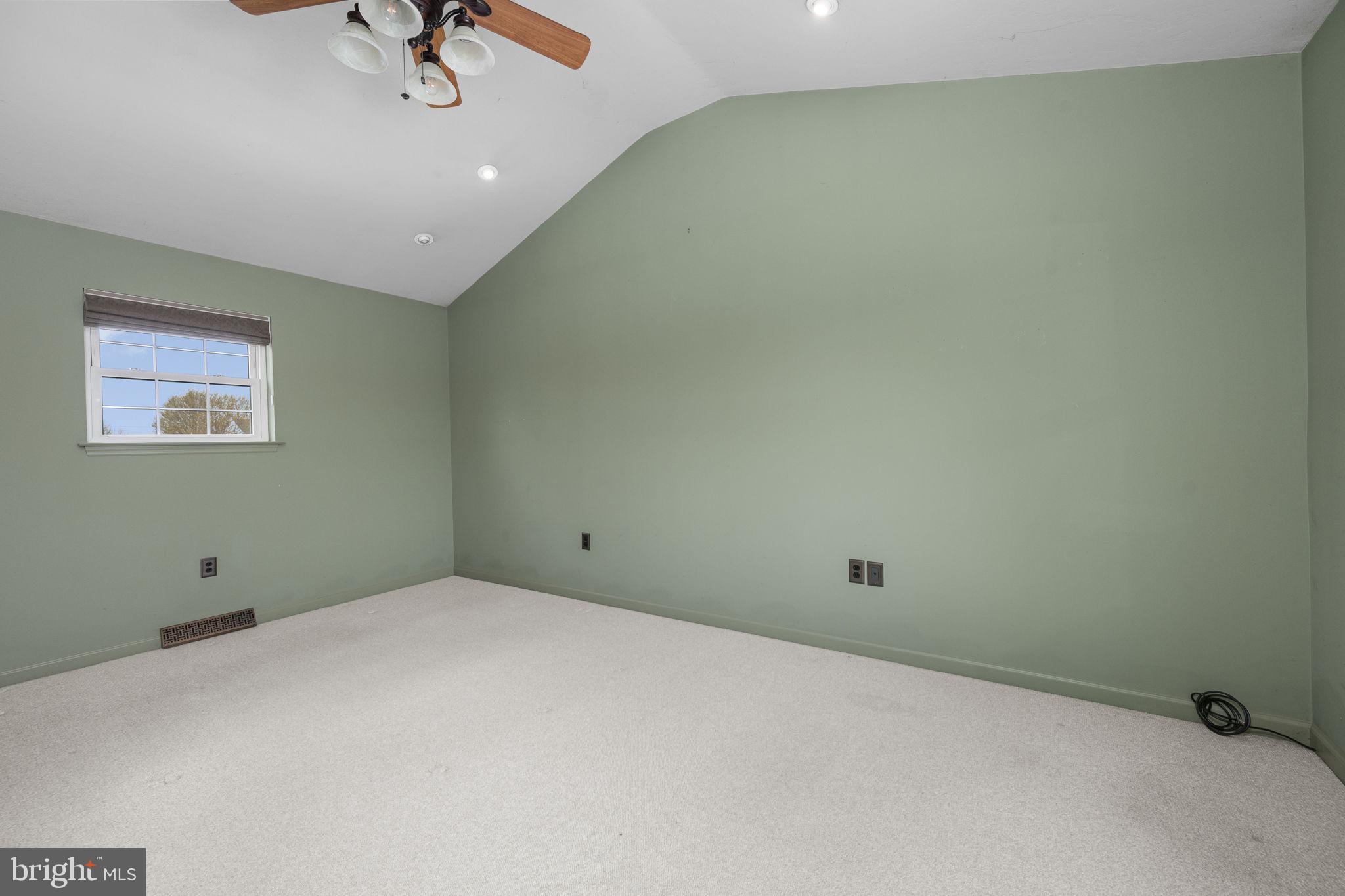 CHESTNUT VALLEY - Residential