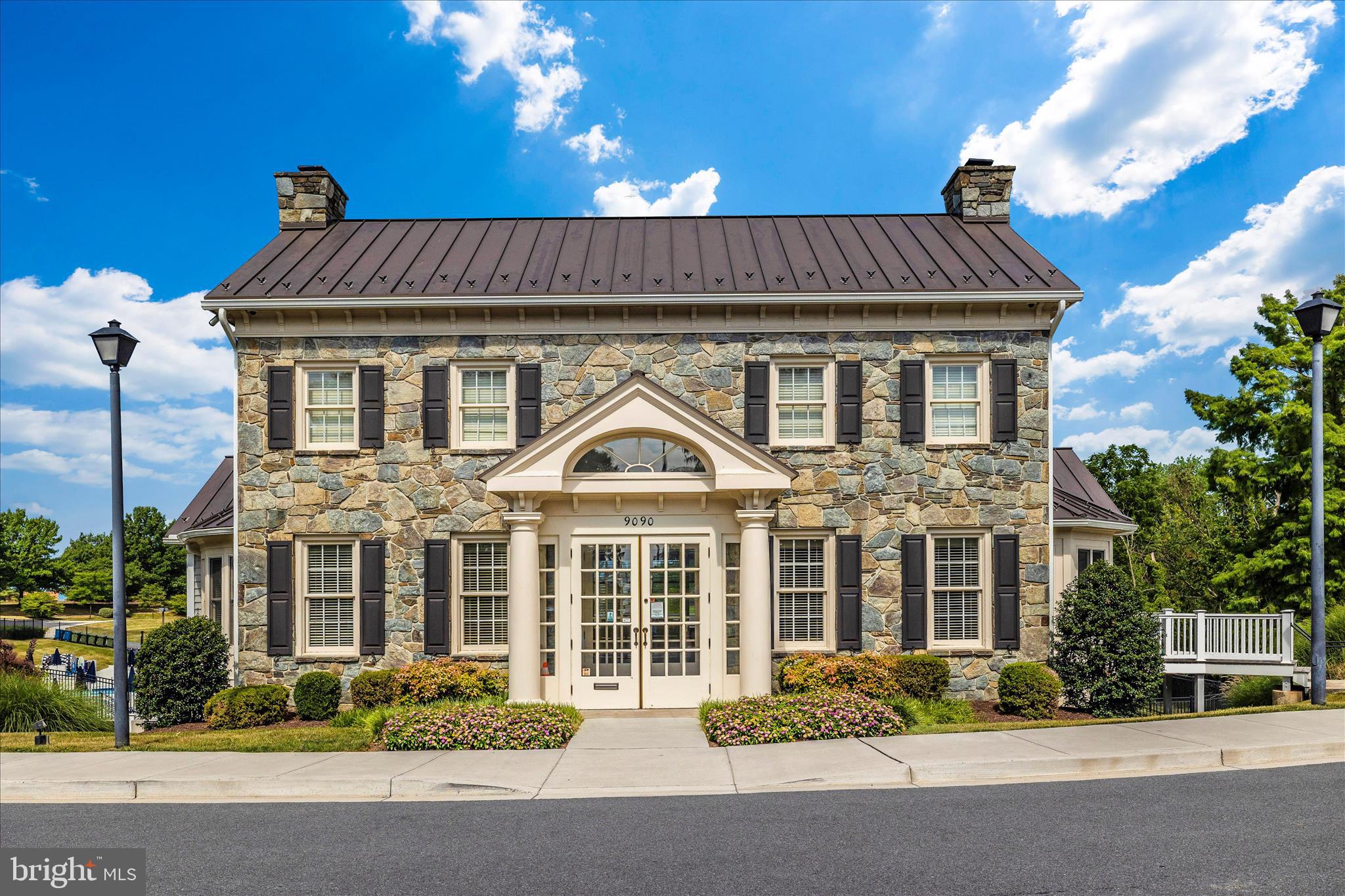 SPRING RIDGE - Residential