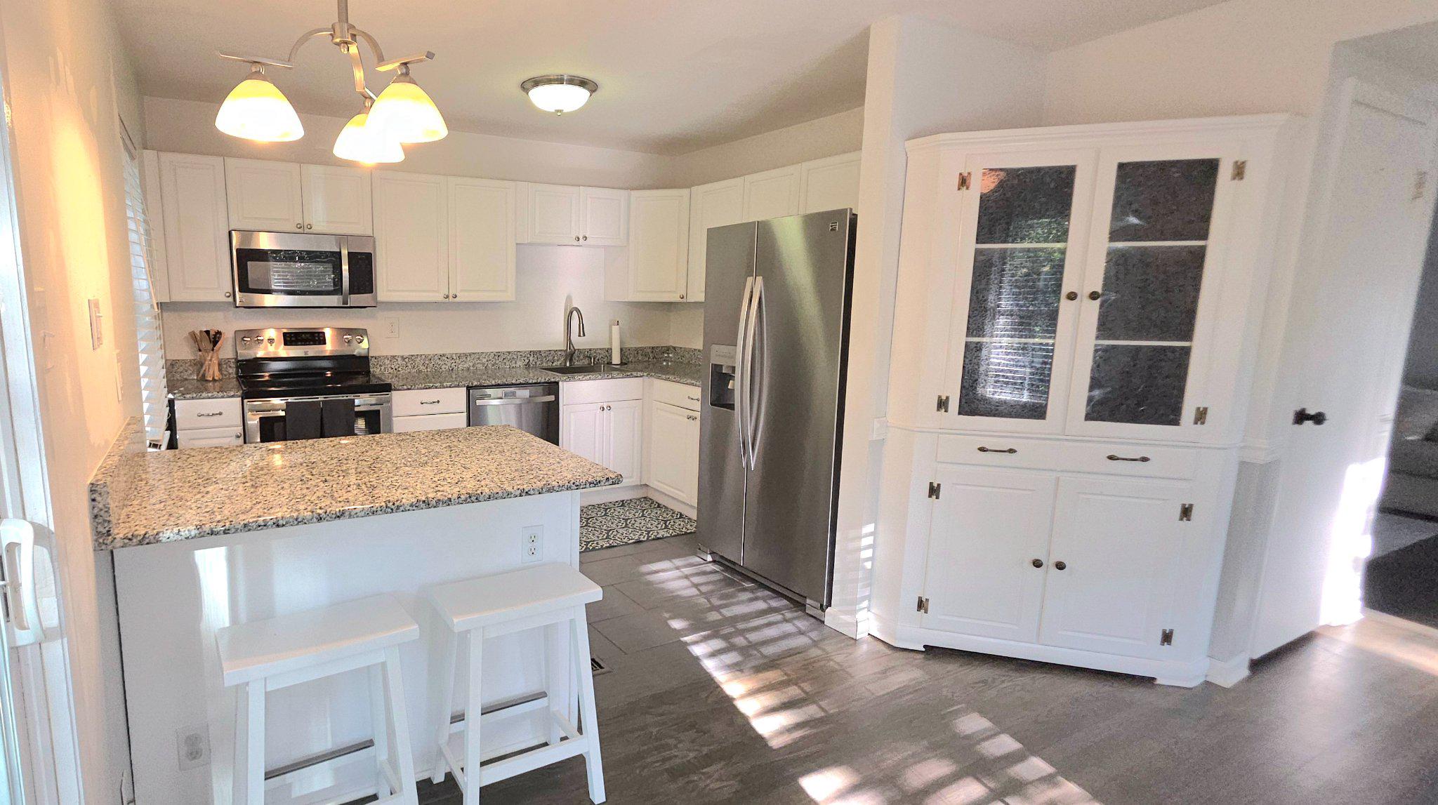 ELIZABETHS LANDING - Residential