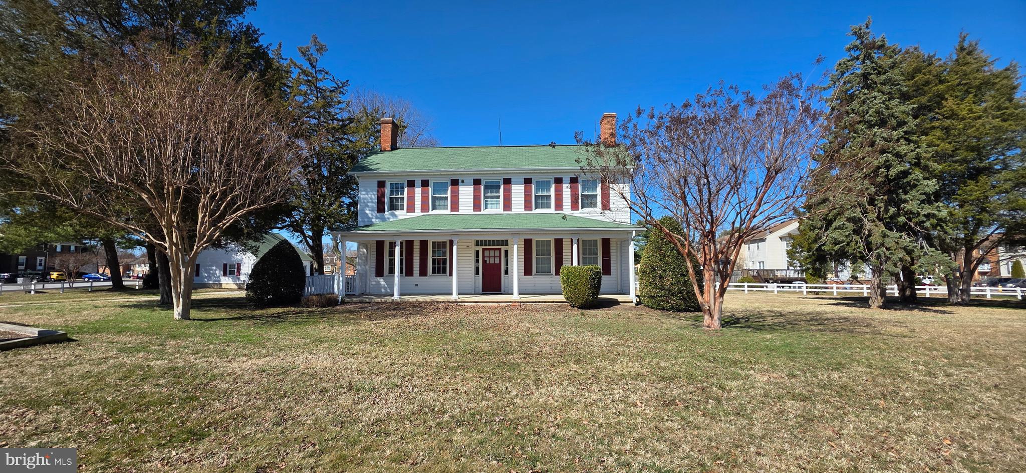 ELIZABETHS LANDING - Residential