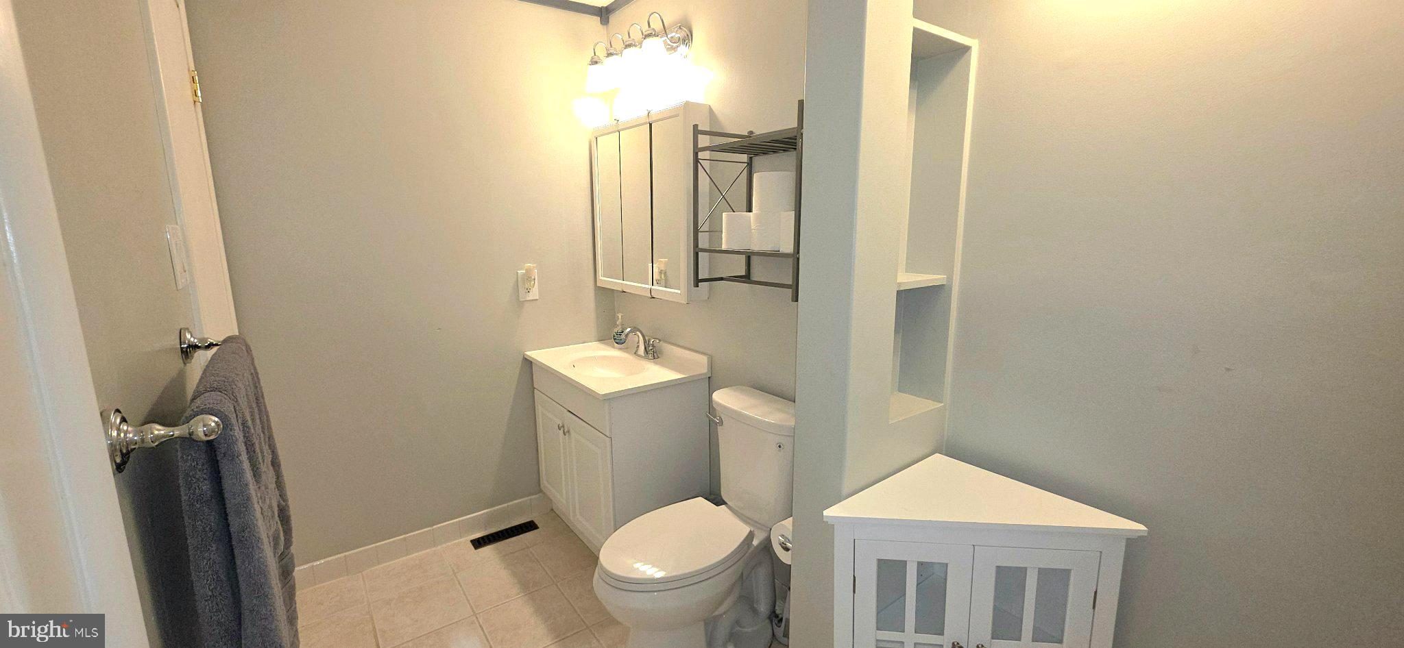ELIZABETHS LANDING - Residential