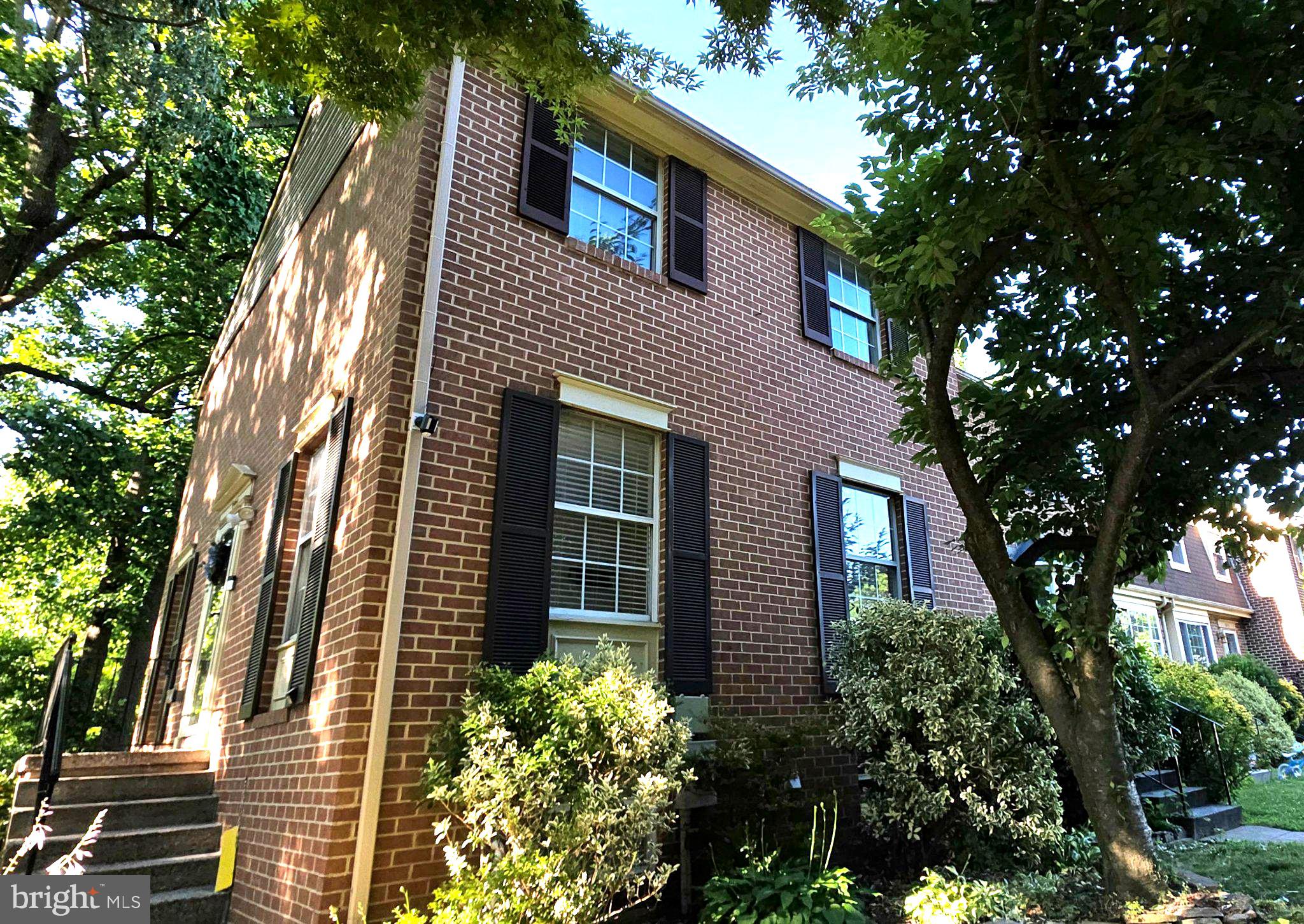 ELIZABETHS LANDING - Residential