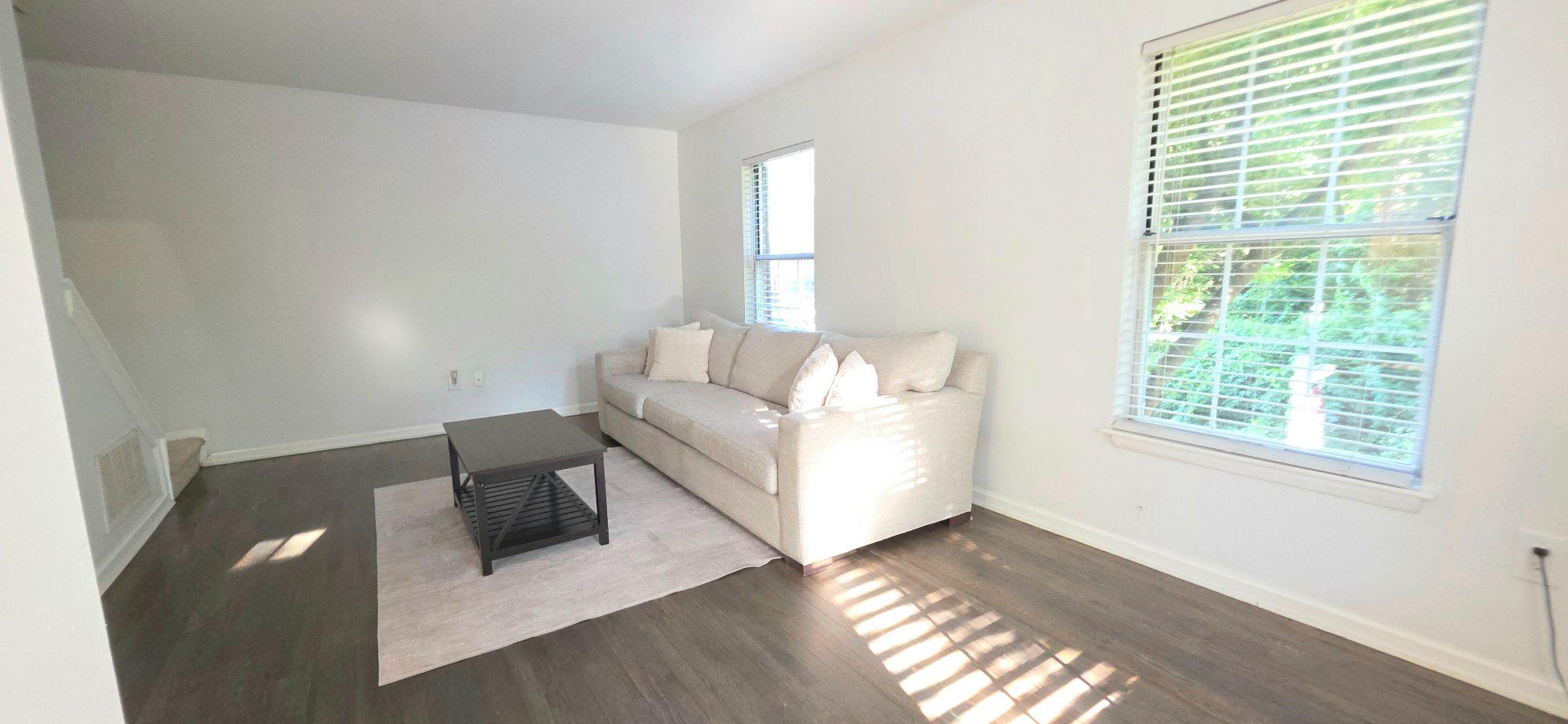 ELIZABETHS LANDING - Residential