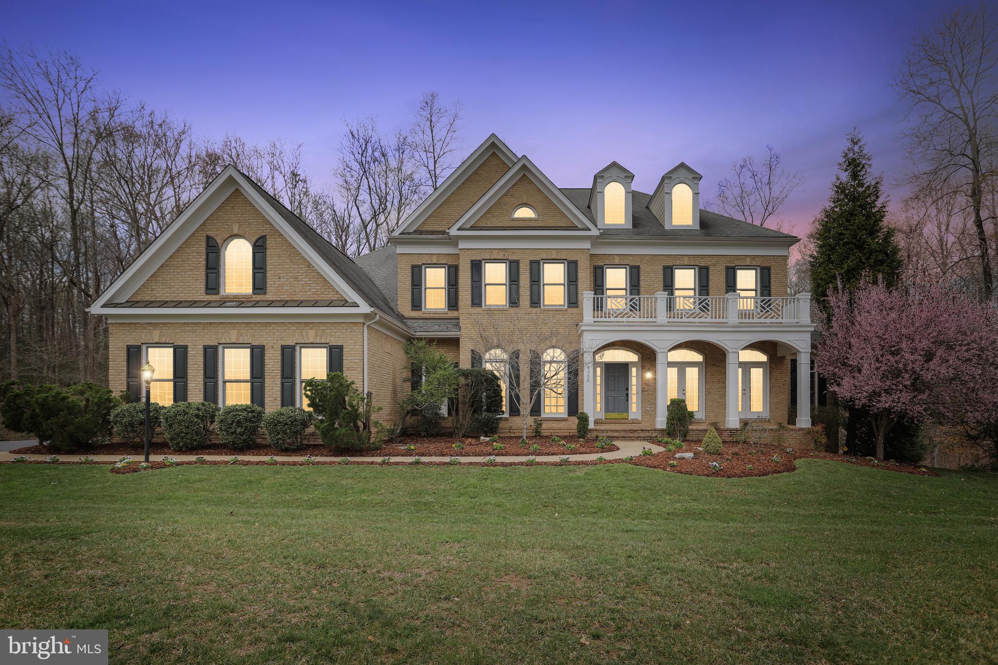 RIVER FALLS - Residential